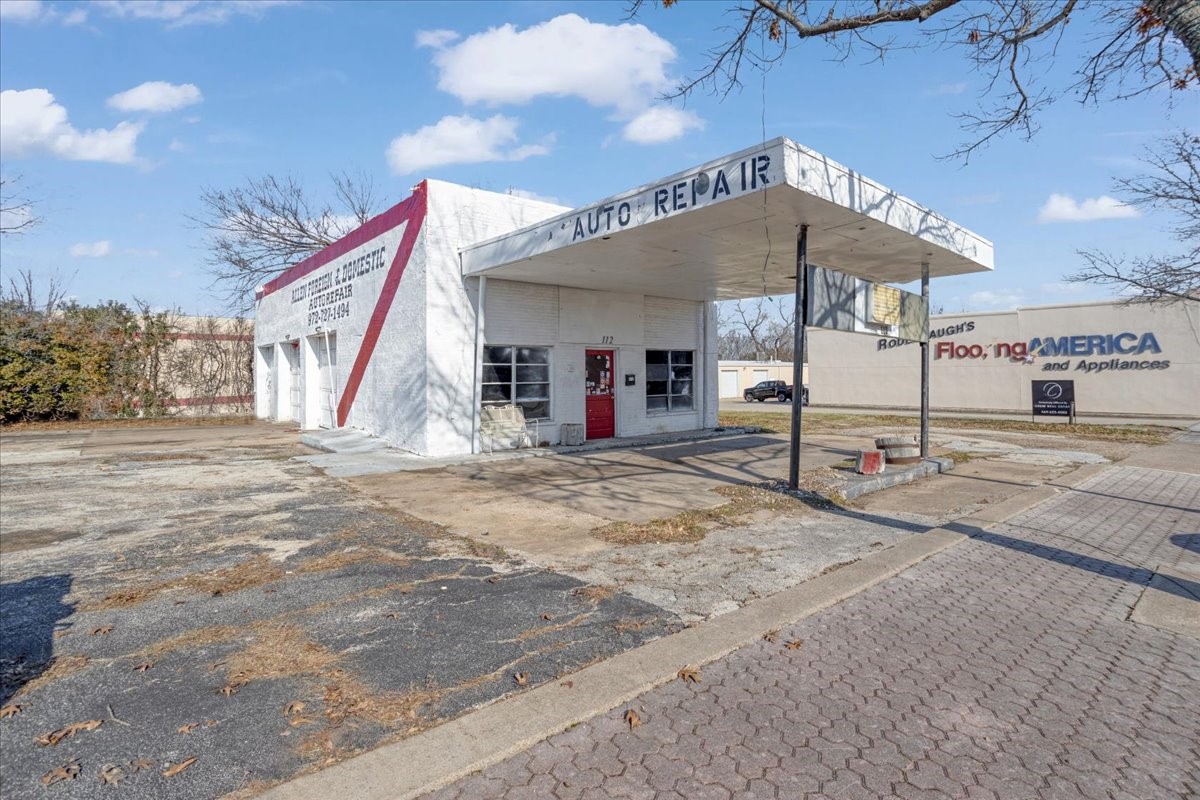 112 W Main Street Allen TX 75013