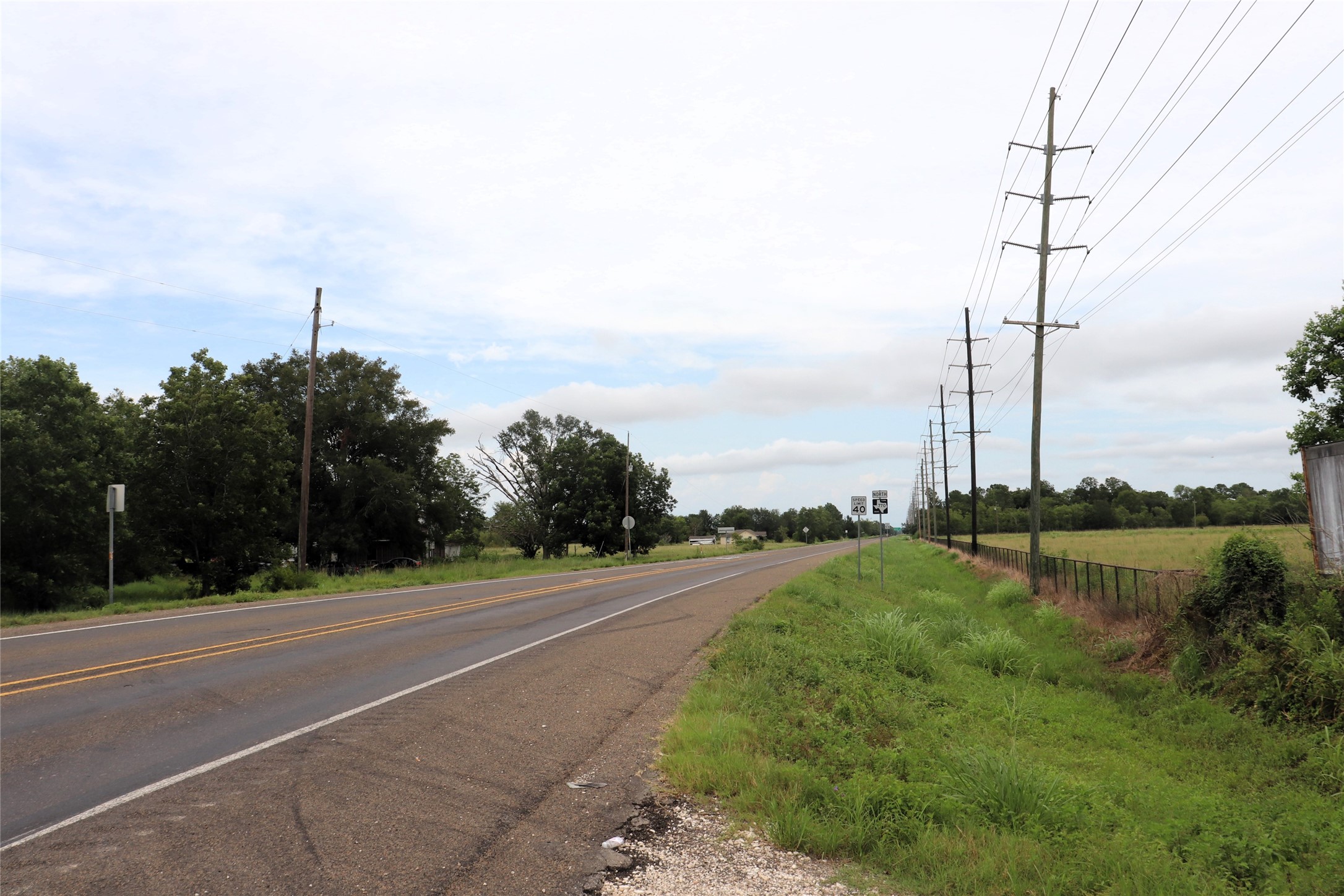 86 Fm 770 Liberty TX 77575