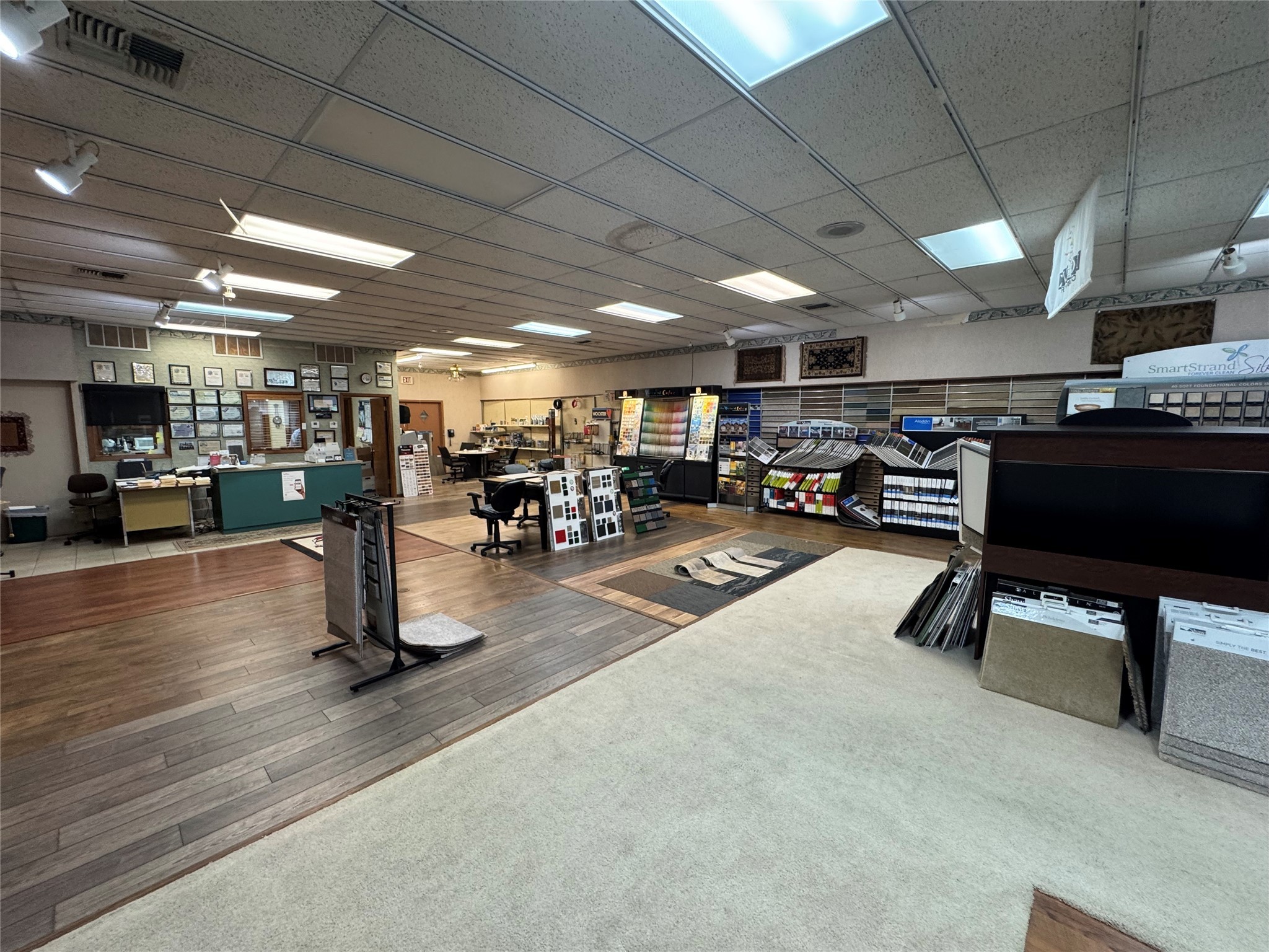 1900 Crockett Road Palestine TX 75801