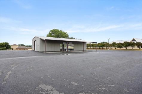 1817 S Morgan Street Granbury TX 76048