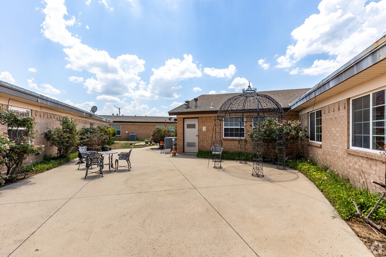 2229 N Carroll Boulevard Denton TX 76201