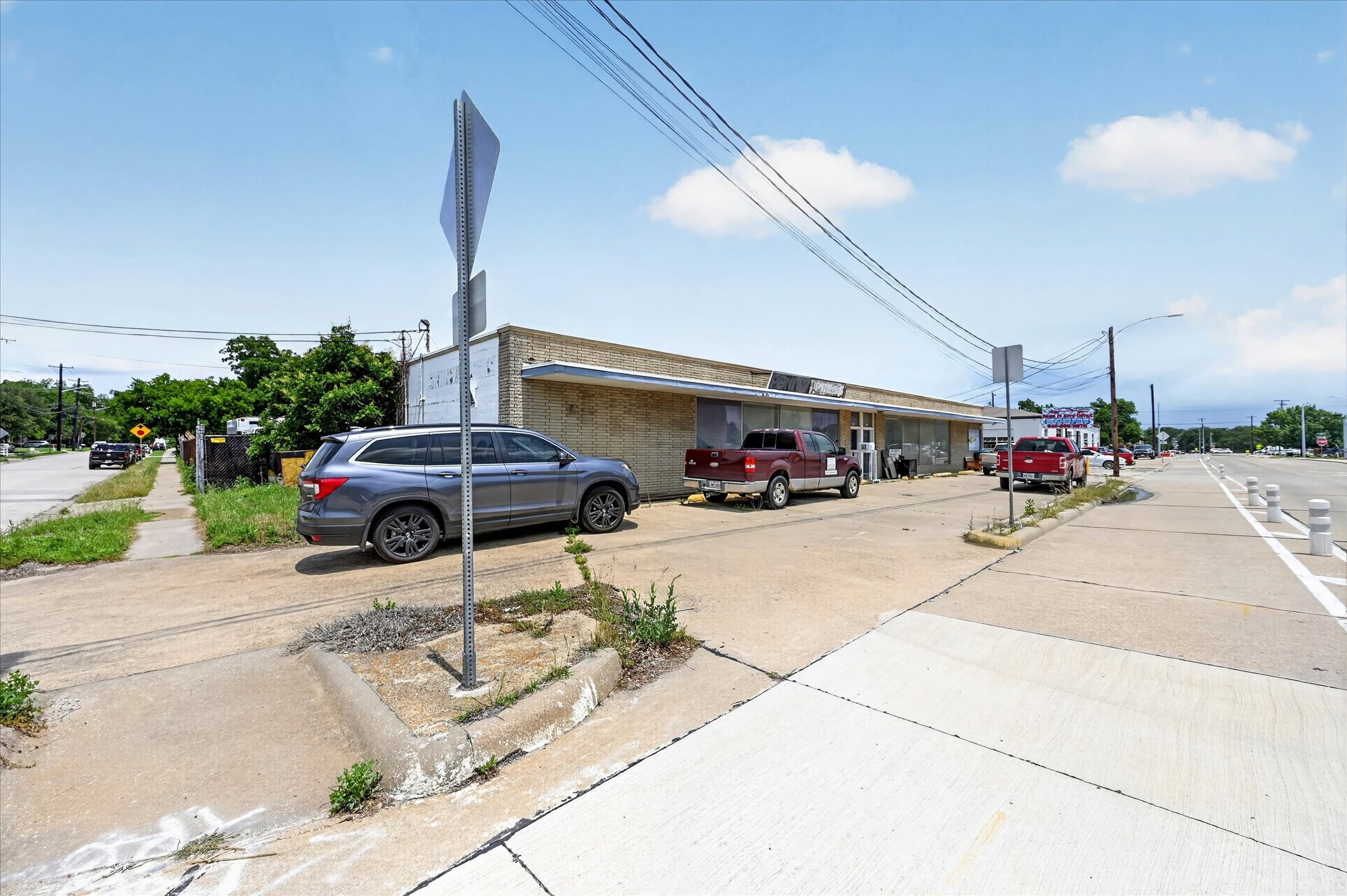 222 W Parkway Street Denton TX 76201