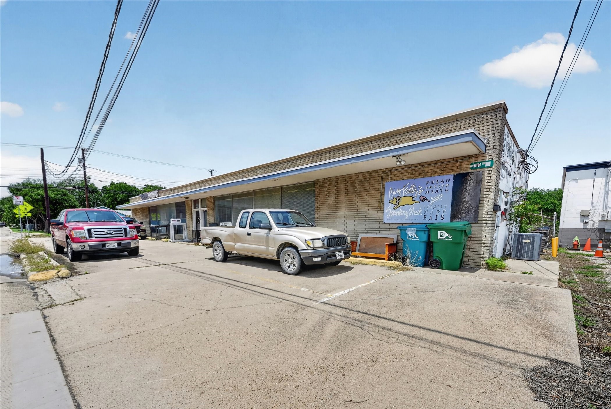 222 W Parkway Street Denton TX 76201