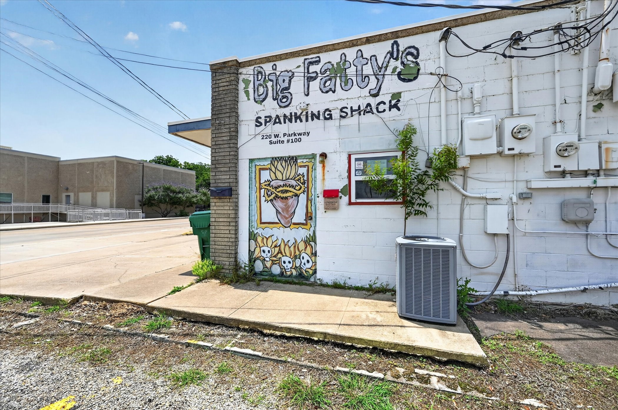 222 W Parkway Street Denton TX 76201