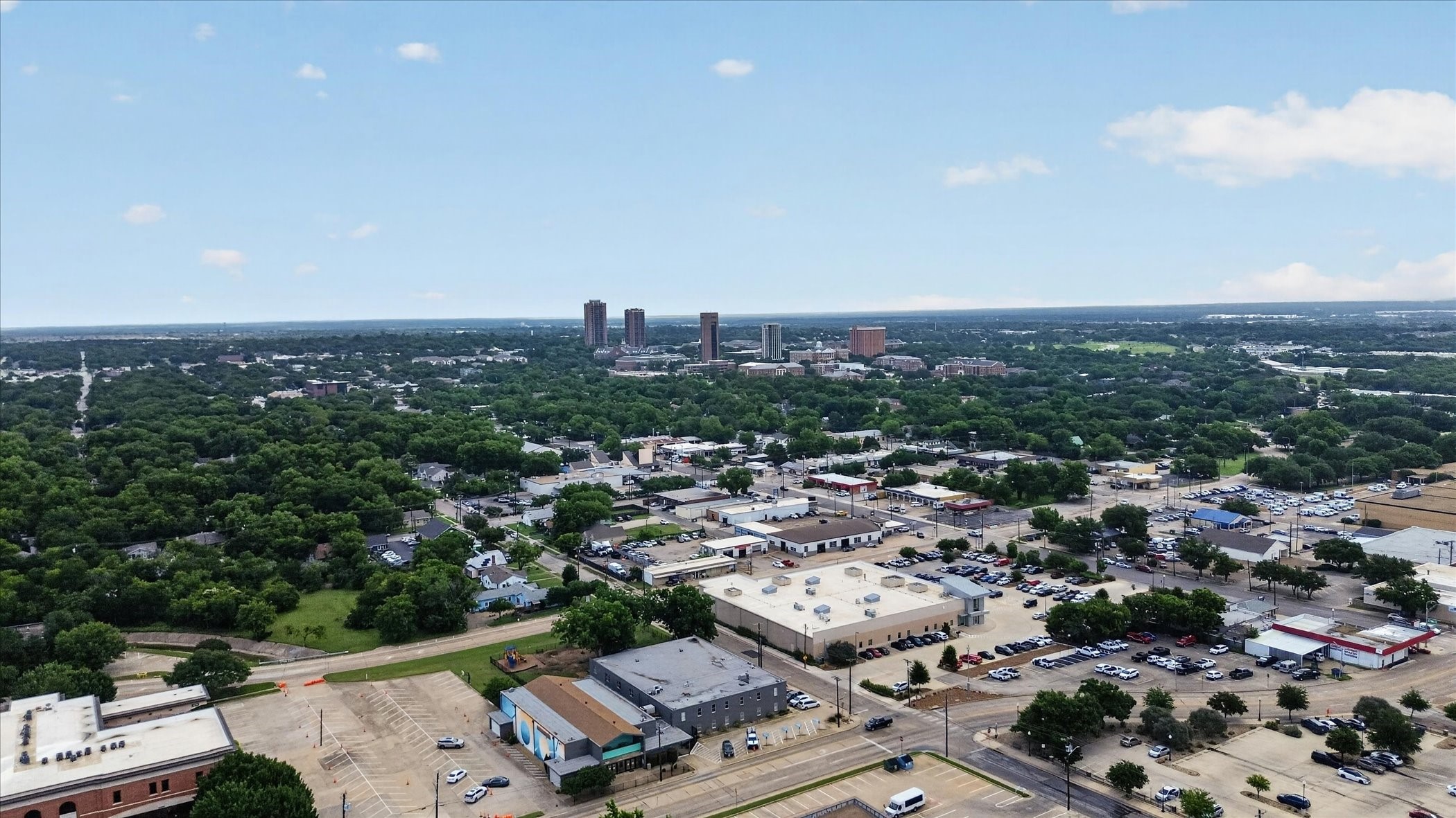 222 W Parkway Street Denton TX 76201
