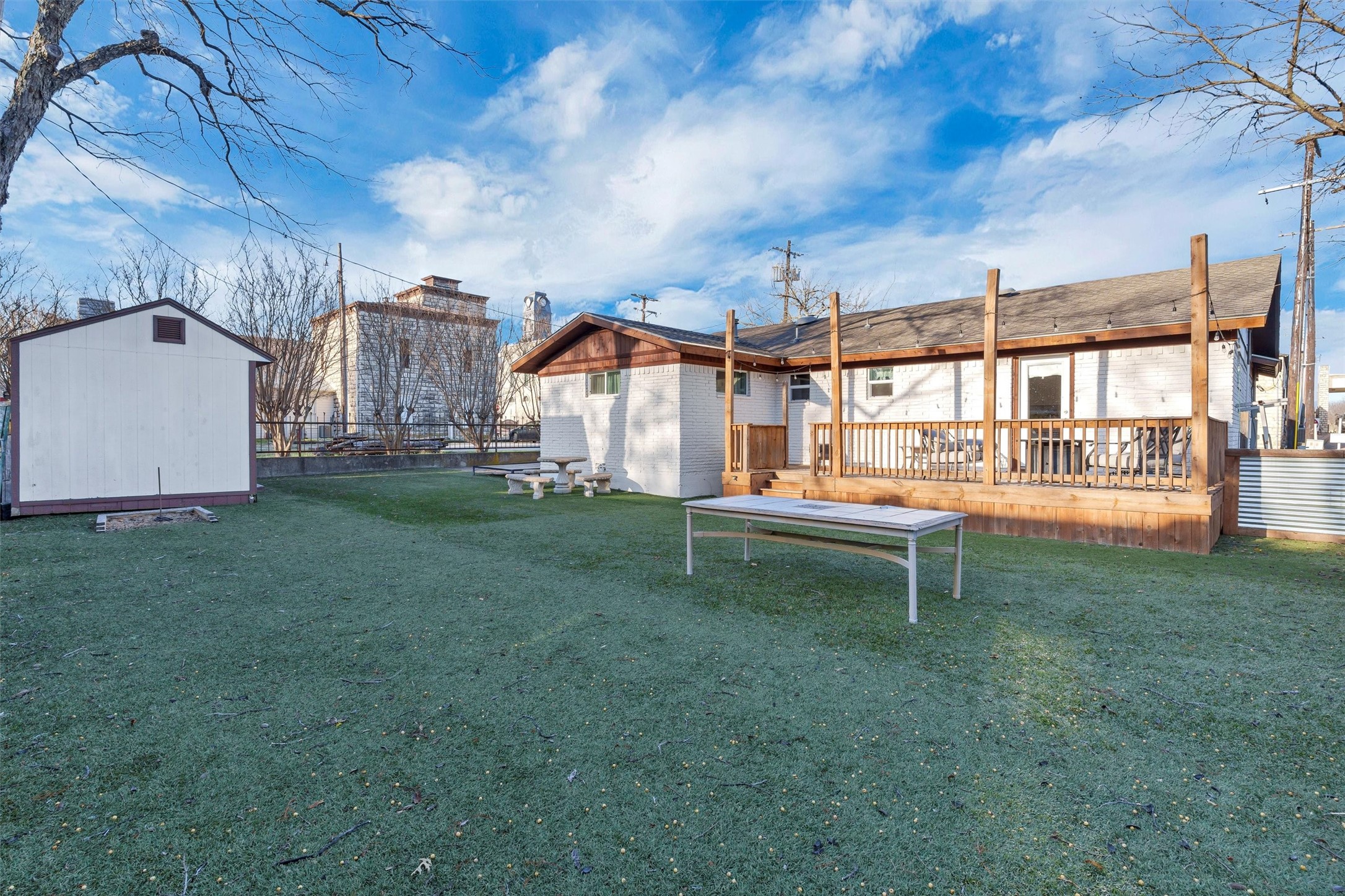 212 N Crockett Street Granbury TX 76048