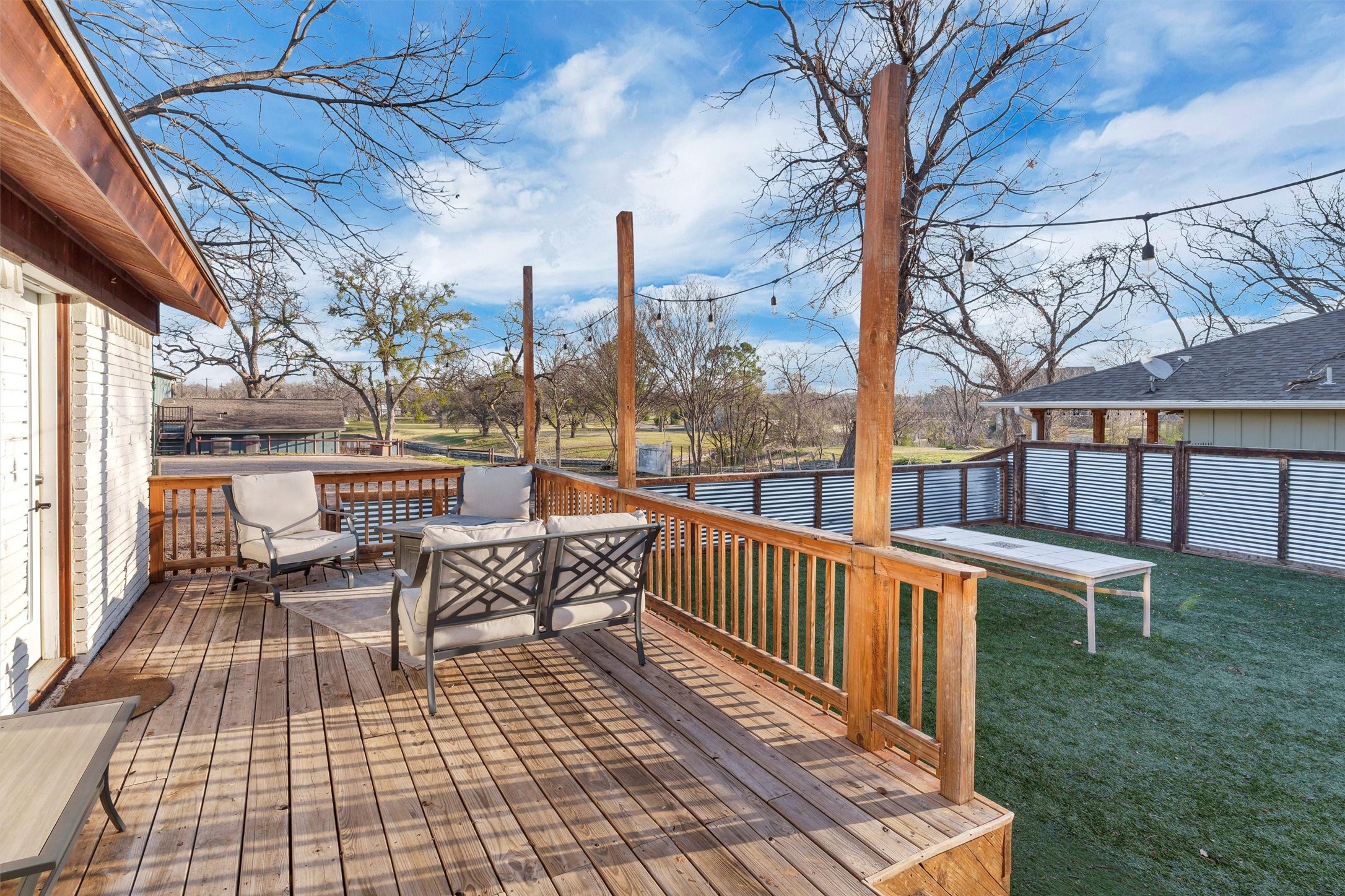 212 N Crockett Street Granbury TX 76048