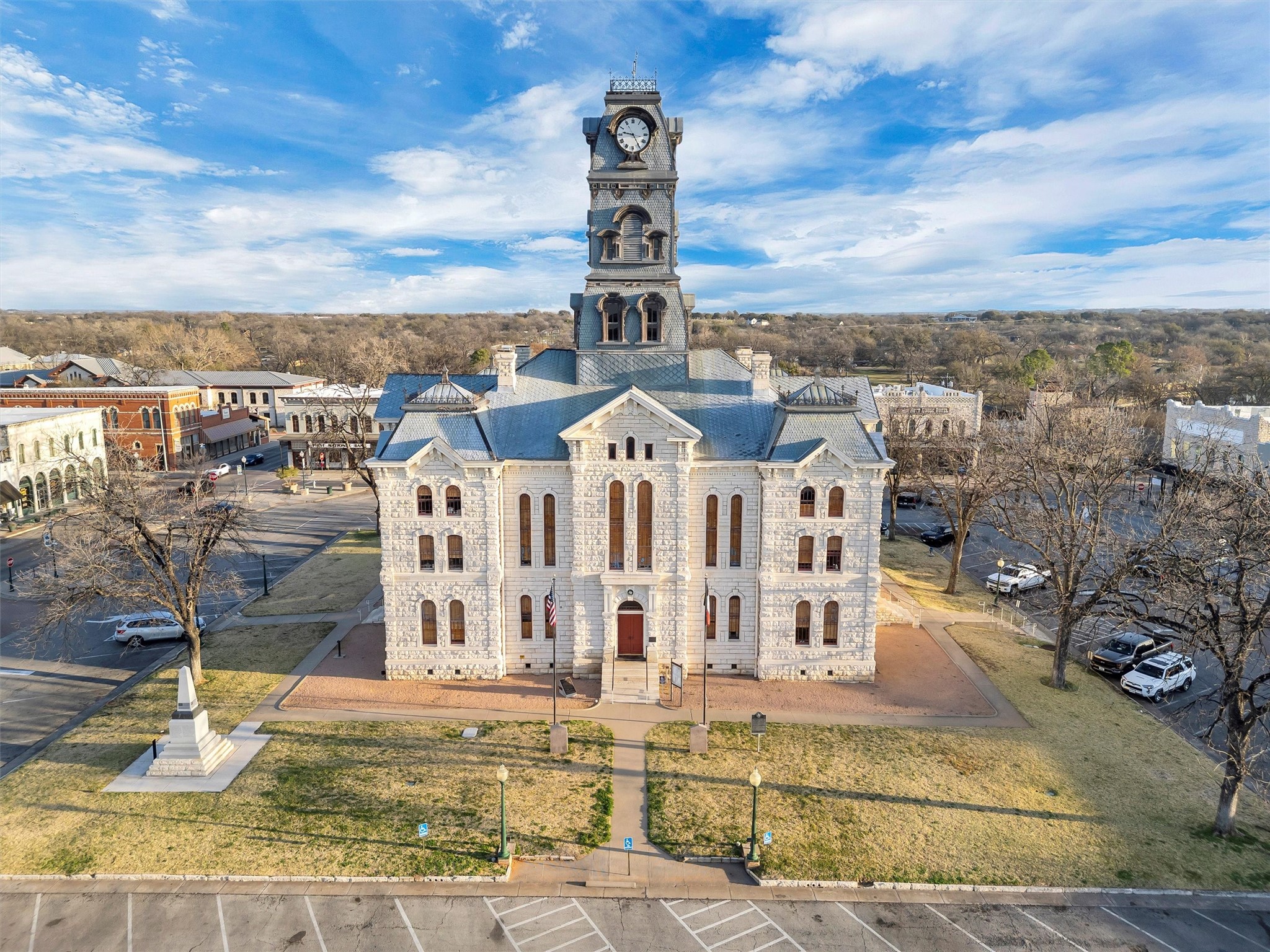 212 N Crockett Street Granbury TX 76048