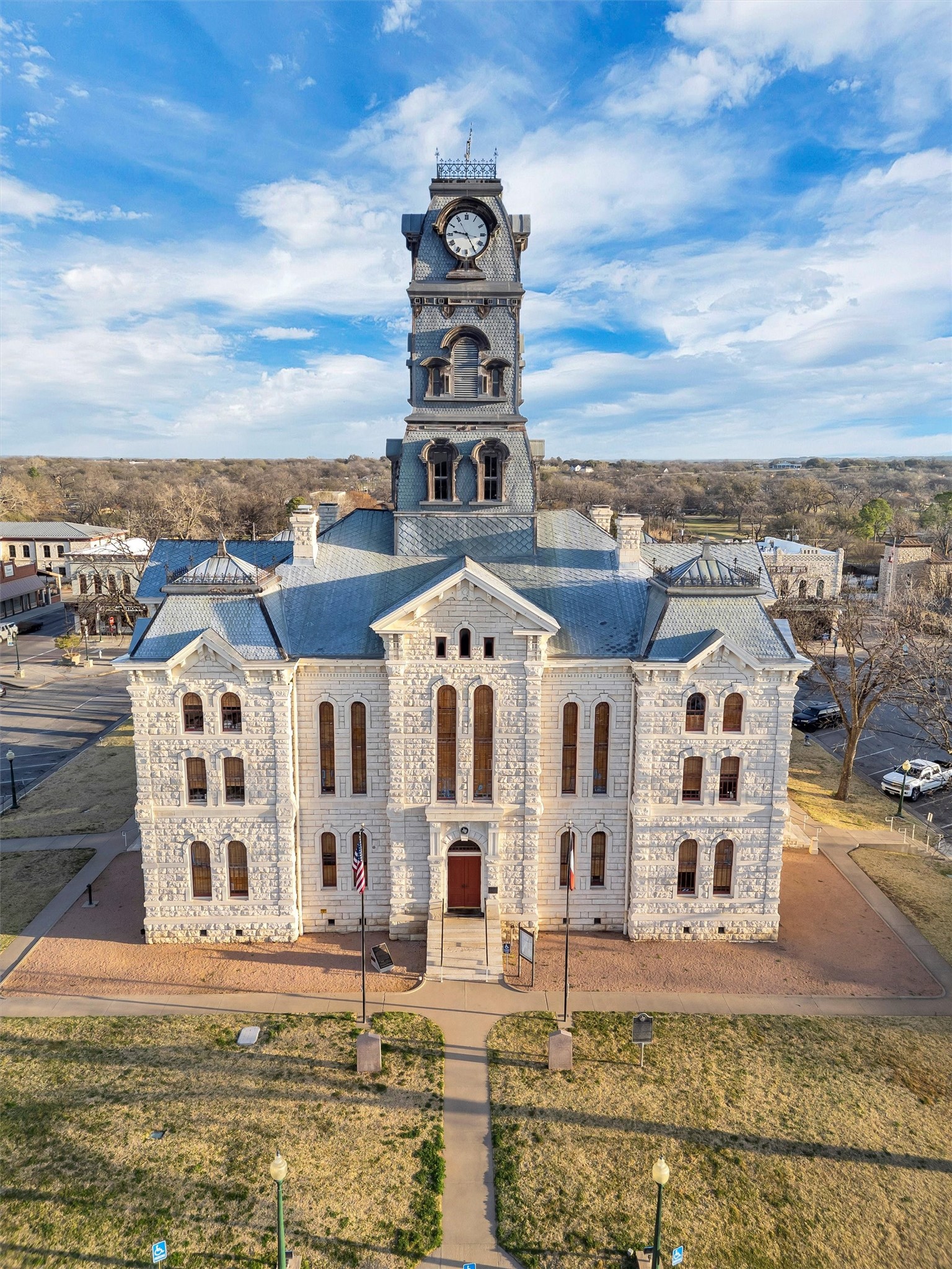 212 N Crockett Street Granbury TX 76048