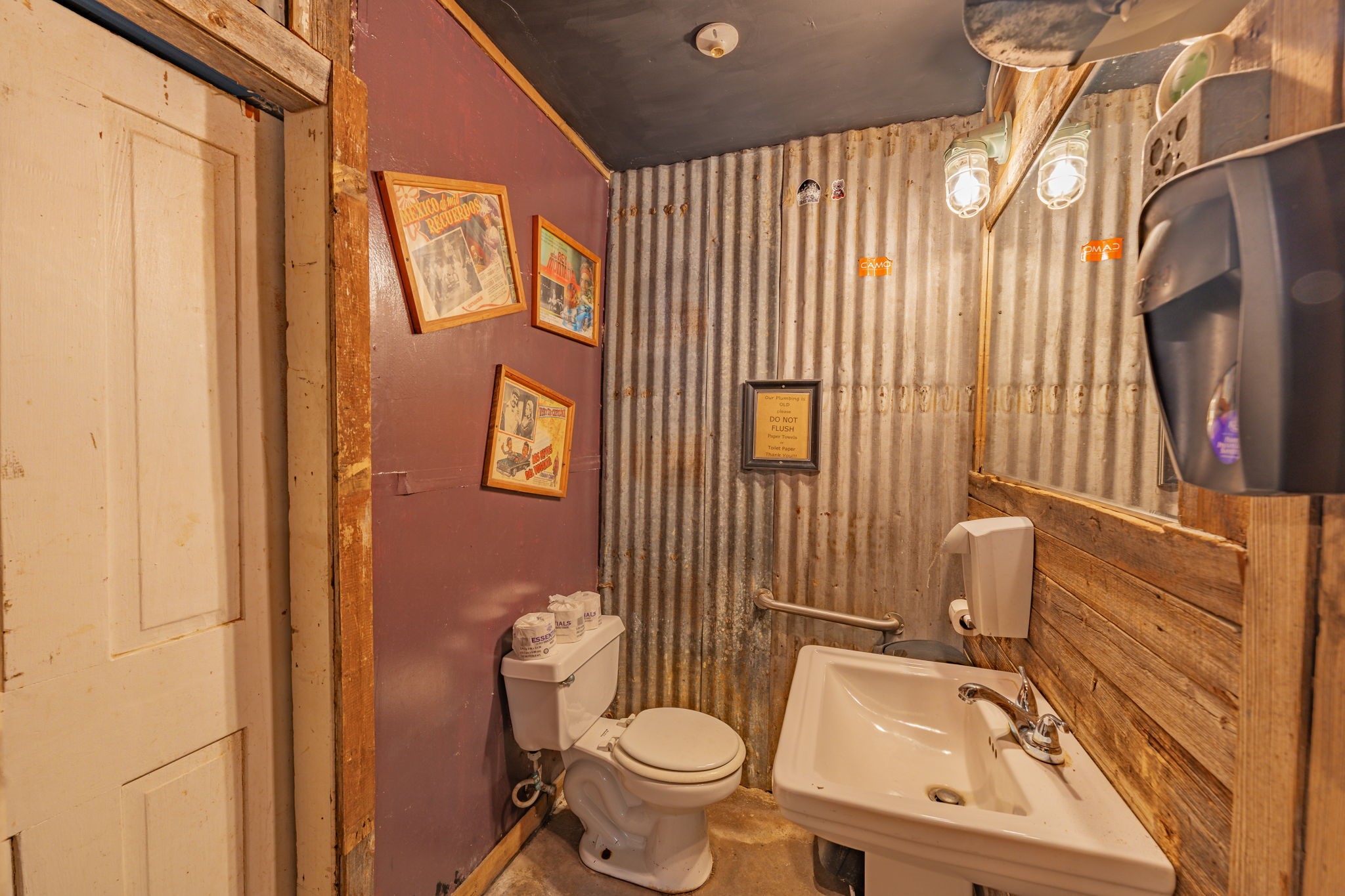4149 & 4147 3rd Street Walnut Springs TX 76690