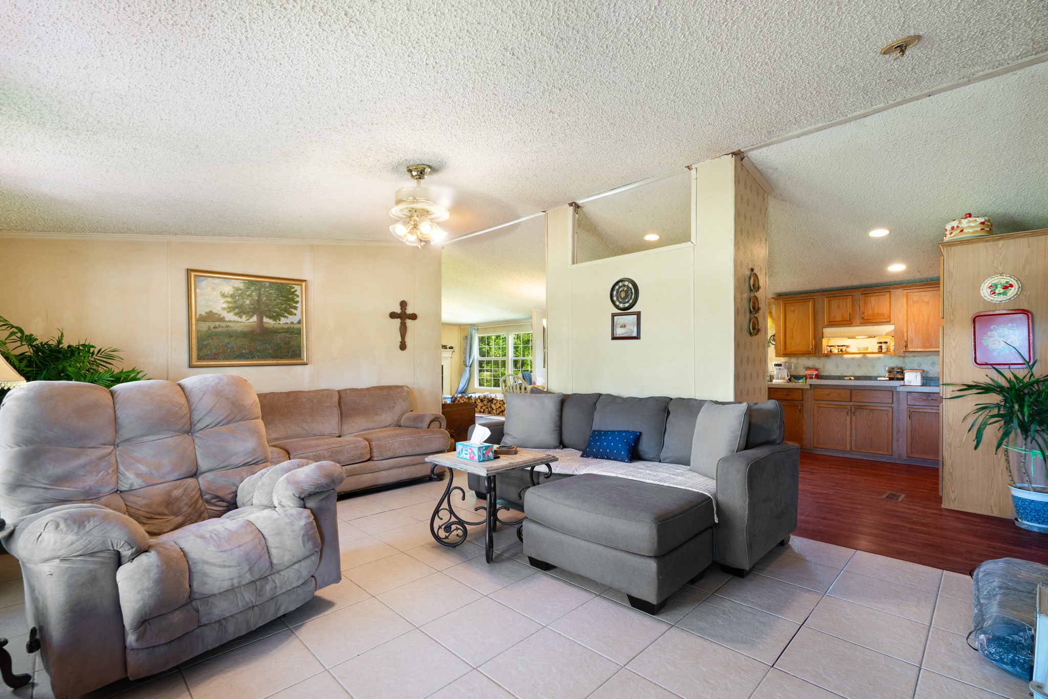 1530 W Front Street Street Blossom TX 75416