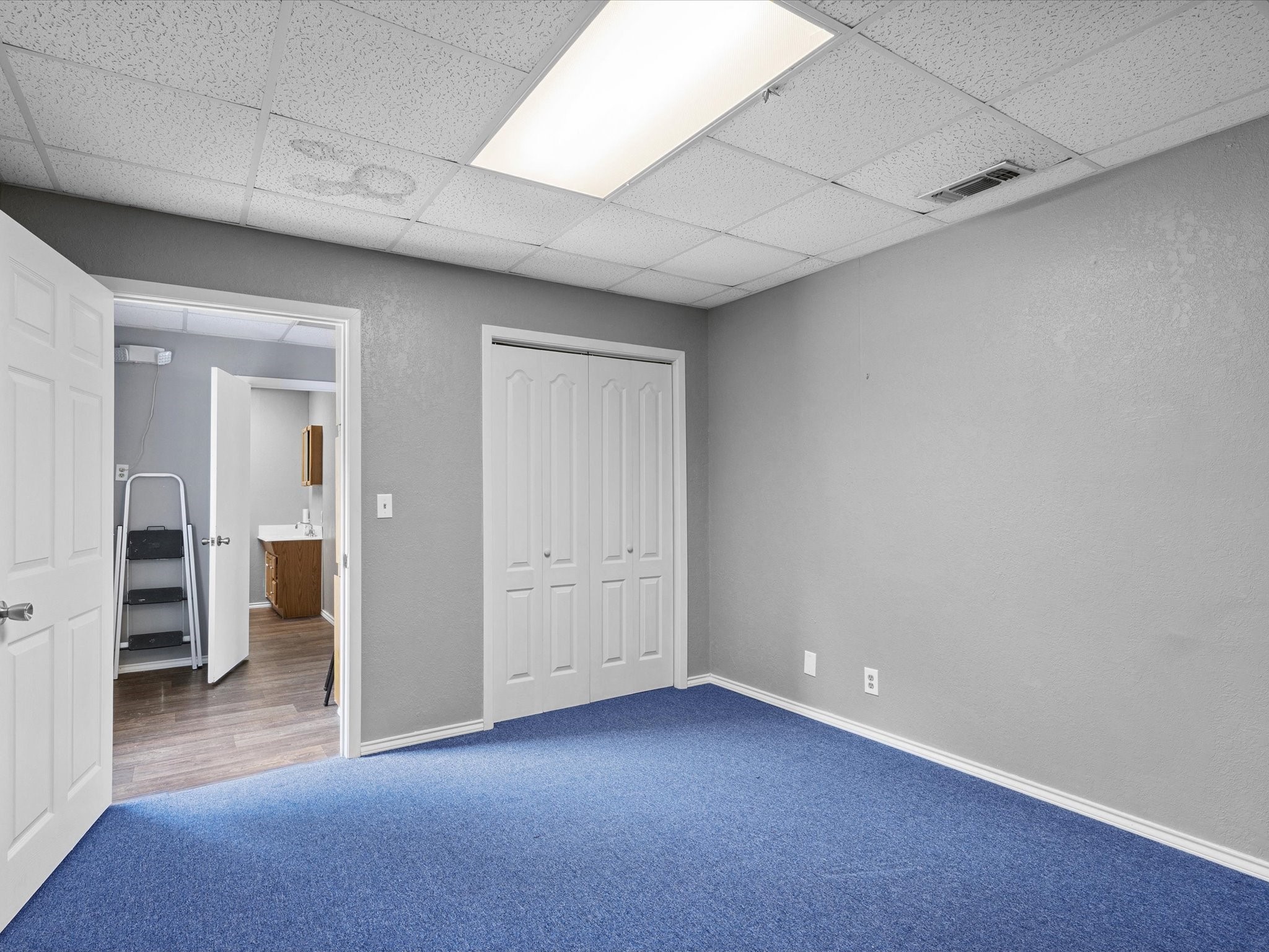 413 E Wise Street Bowie TX 76230