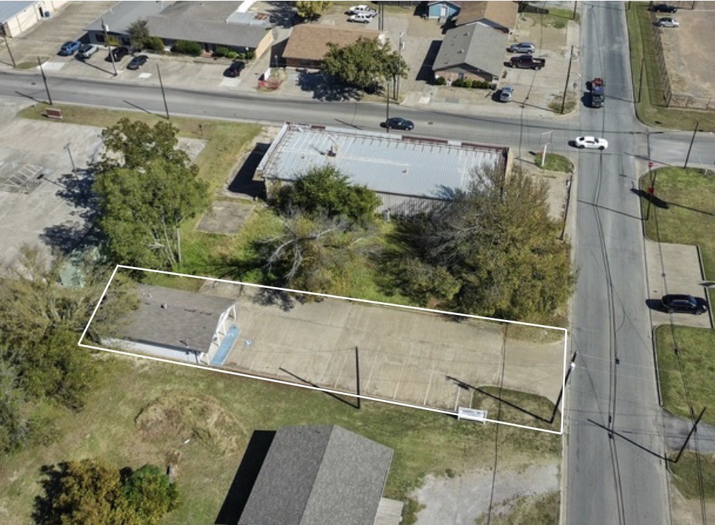 208 W 1st Avenue Corsicana TX 75110