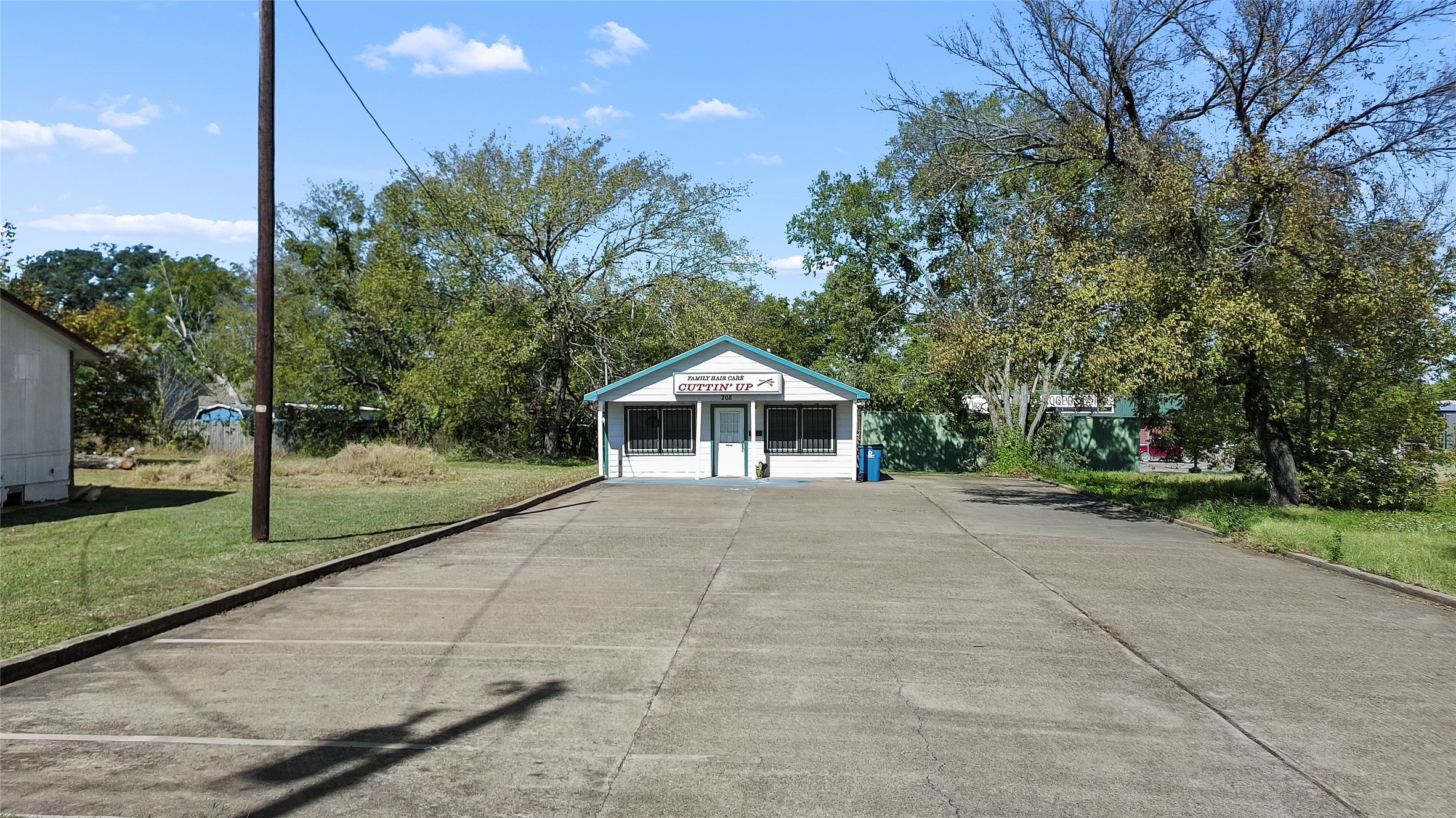 208 W 1st Avenue Corsicana TX 75110