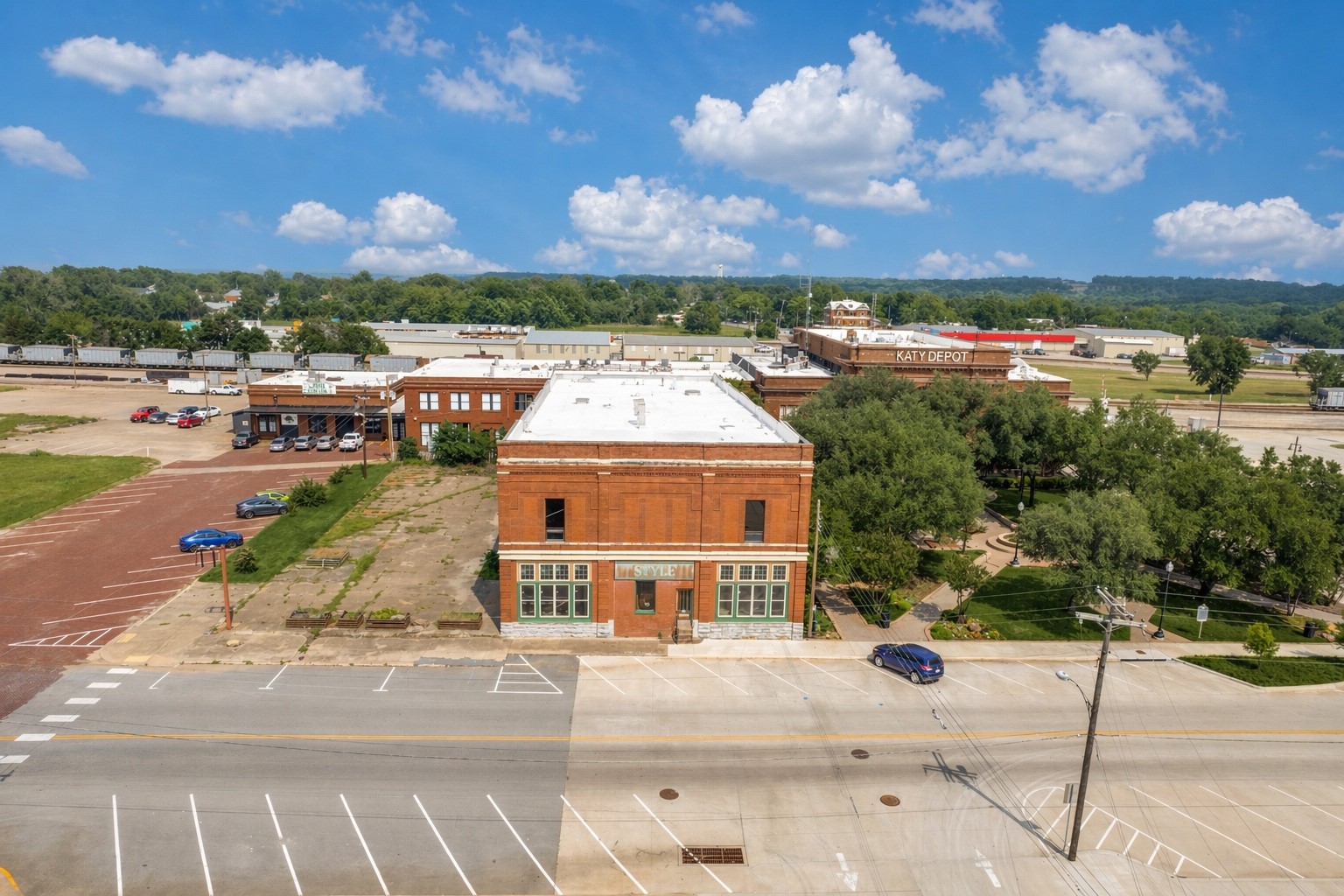 114 N Houston Avenue Denison TX 75021