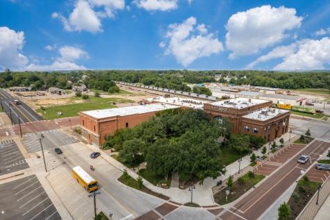 114 N Houston Avenue Denison TX 75021