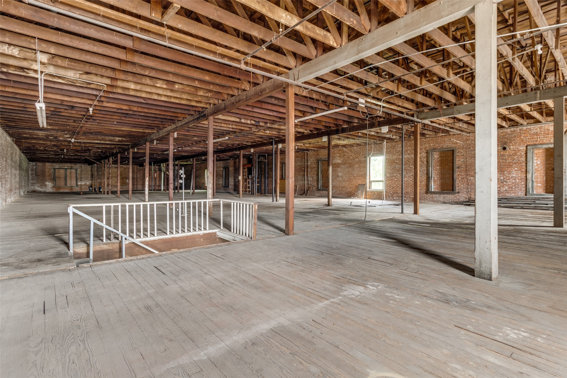 114 N Houston Avenue Denison TX 75021