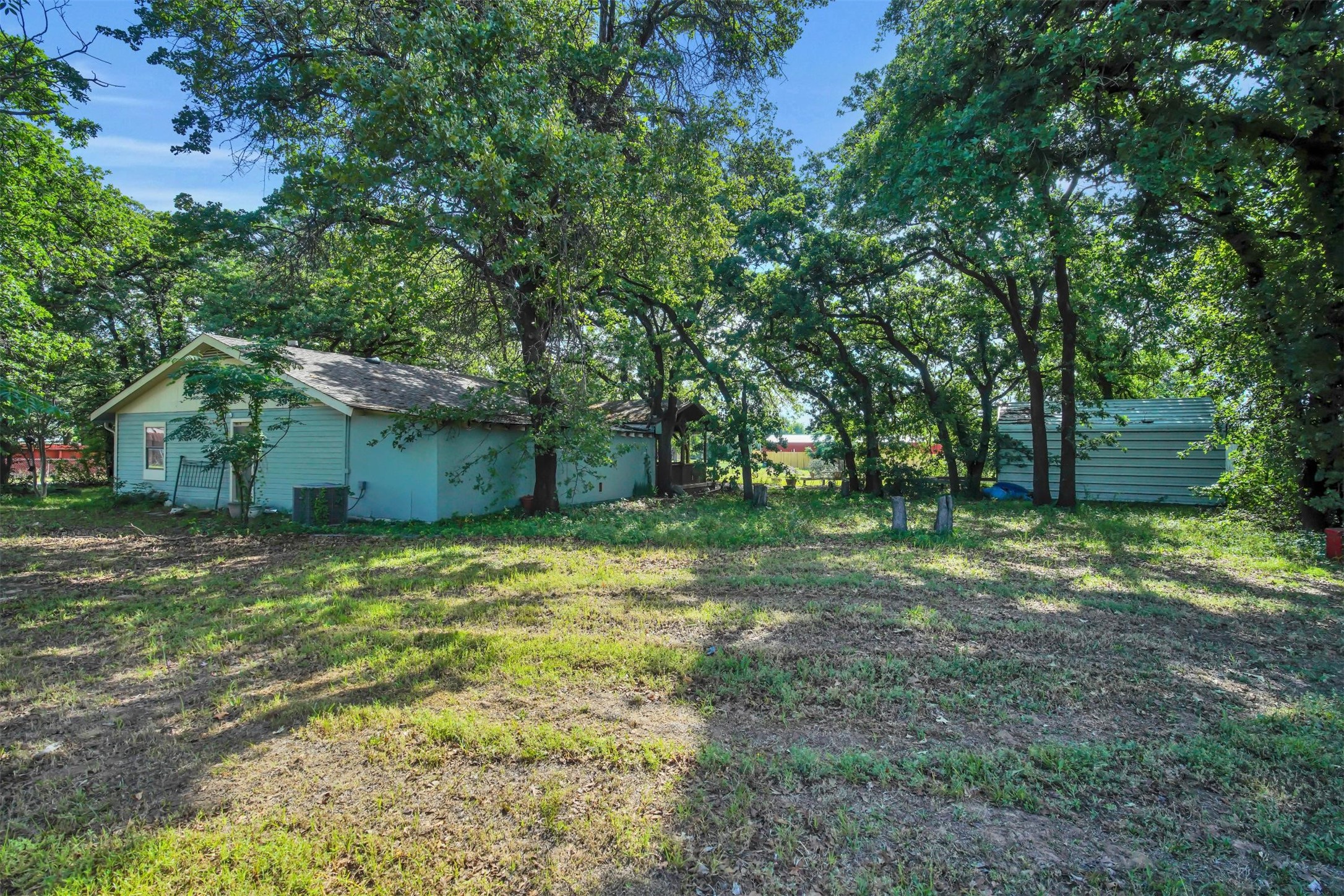 1401 Leyfair Drive Grand Prairie TX 75050