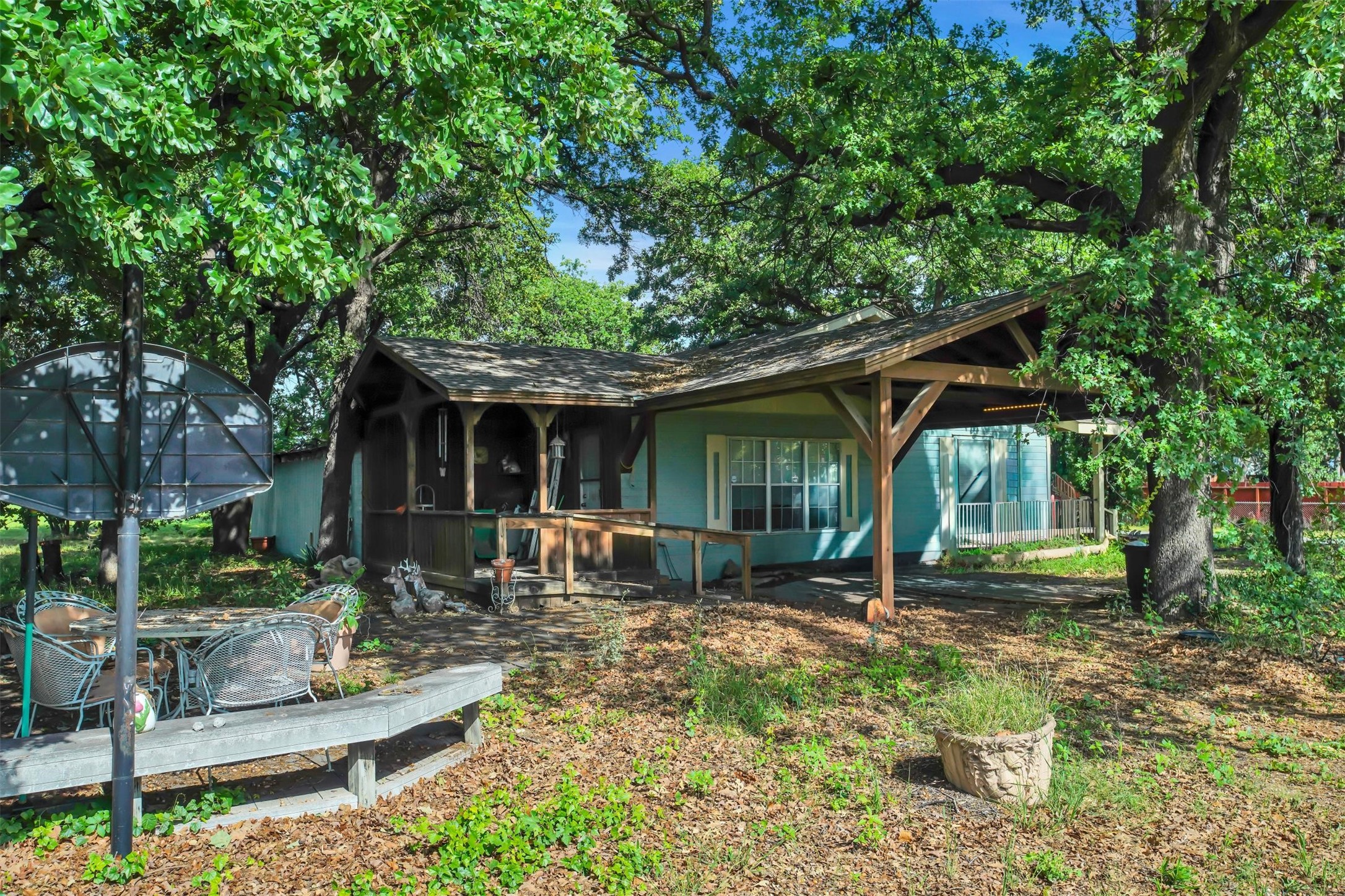 1401 Leyfair Drive Grand Prairie TX 75050