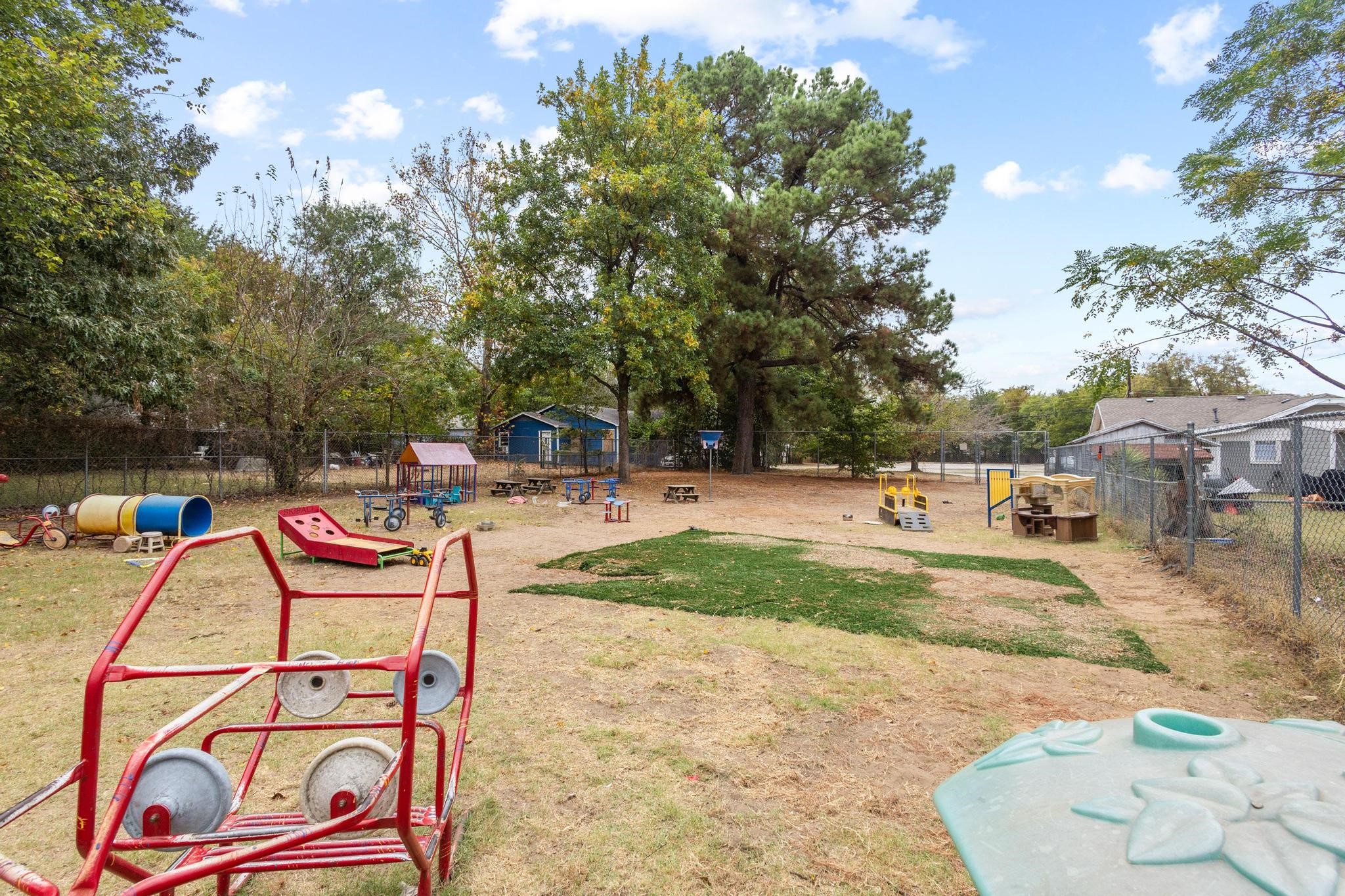 1905 E Price Street Paris TX 75460