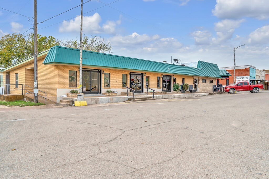 101 E Washington Avenue Whitney TX 76692