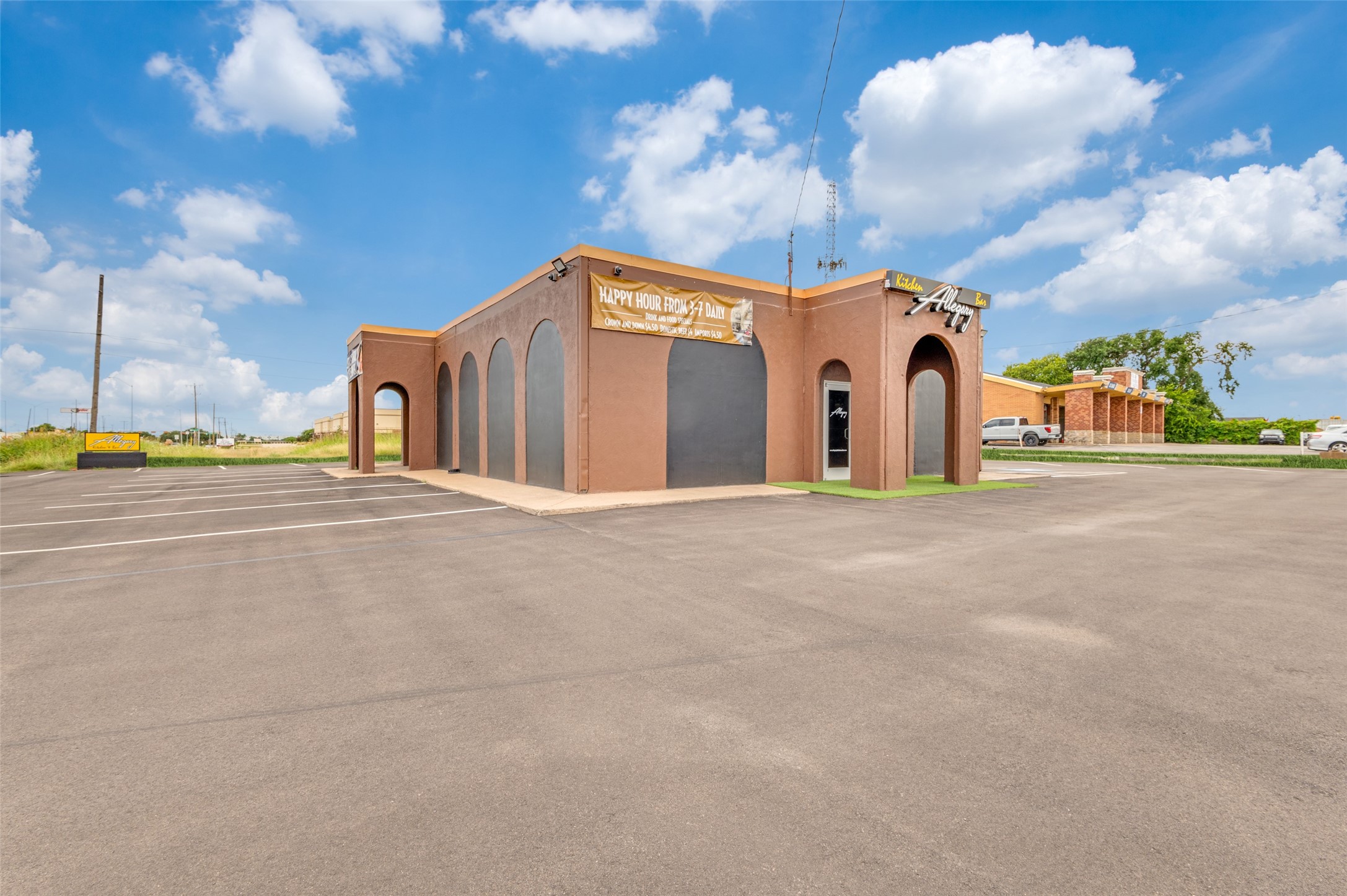 2601 W Jefferson Street Grand Prairie TX 75051