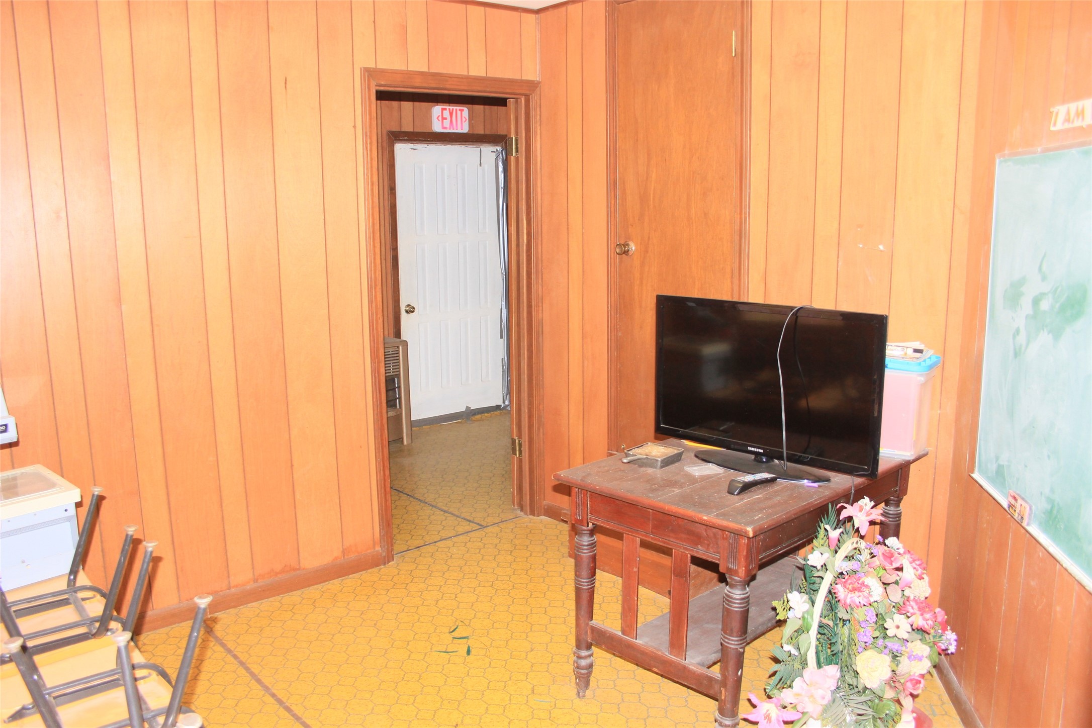 101 E Commerce San Saba TX 76877