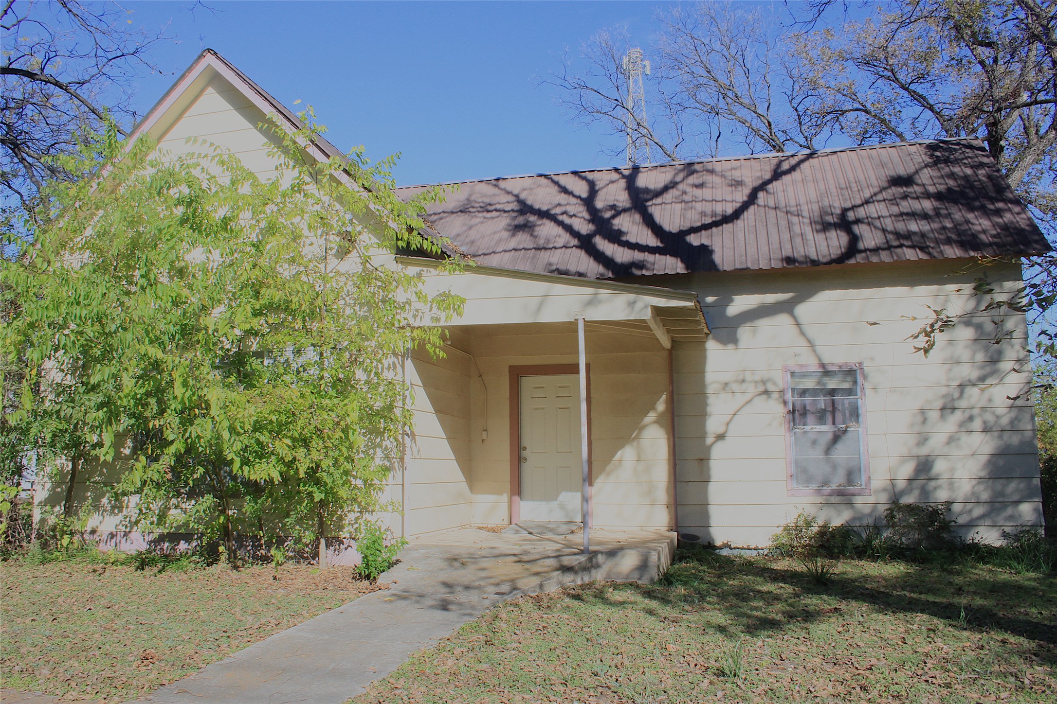 101 E Commerce San Saba TX 76877