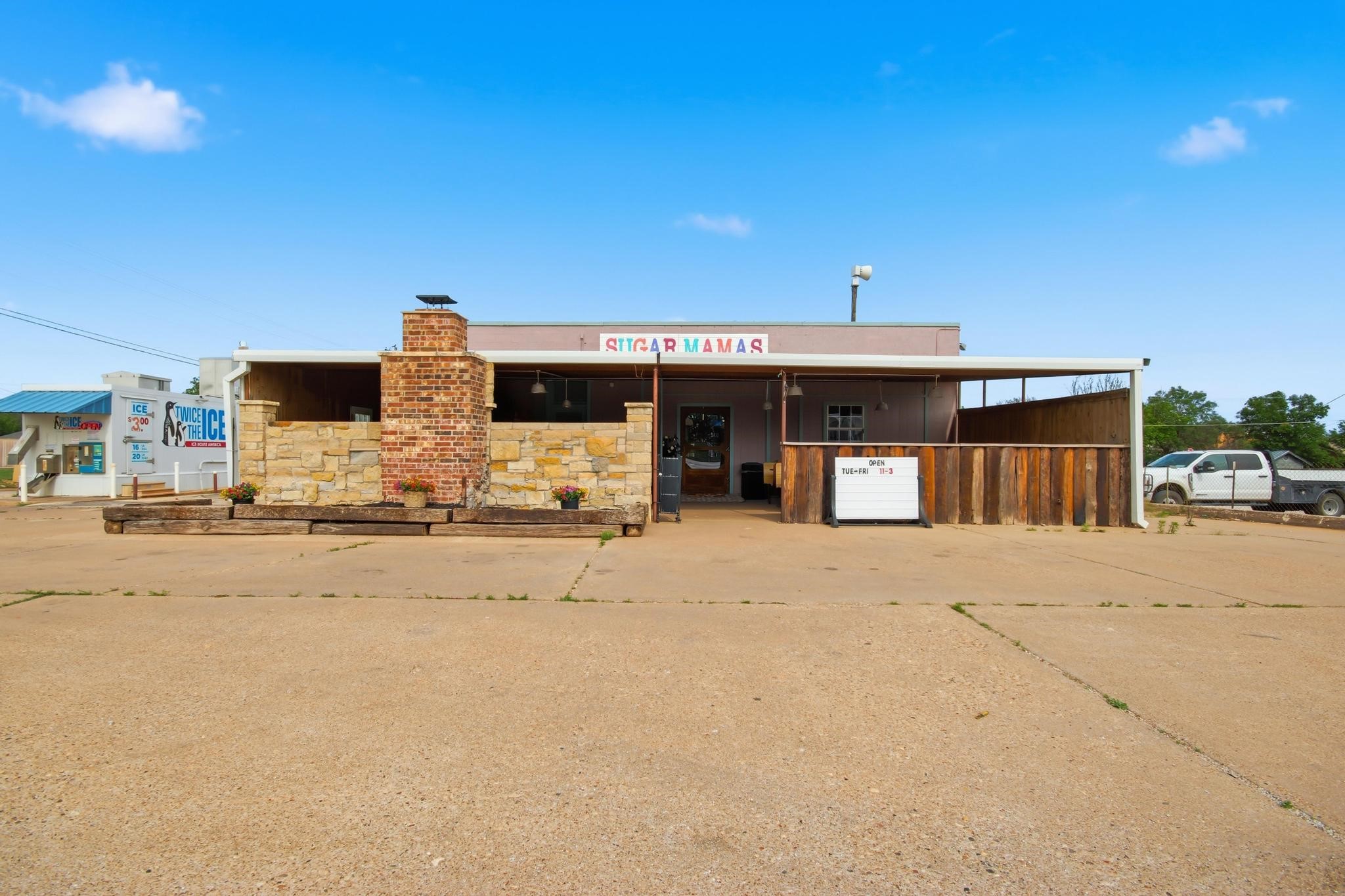 1801 Commercial Avenue Anson TX 79501