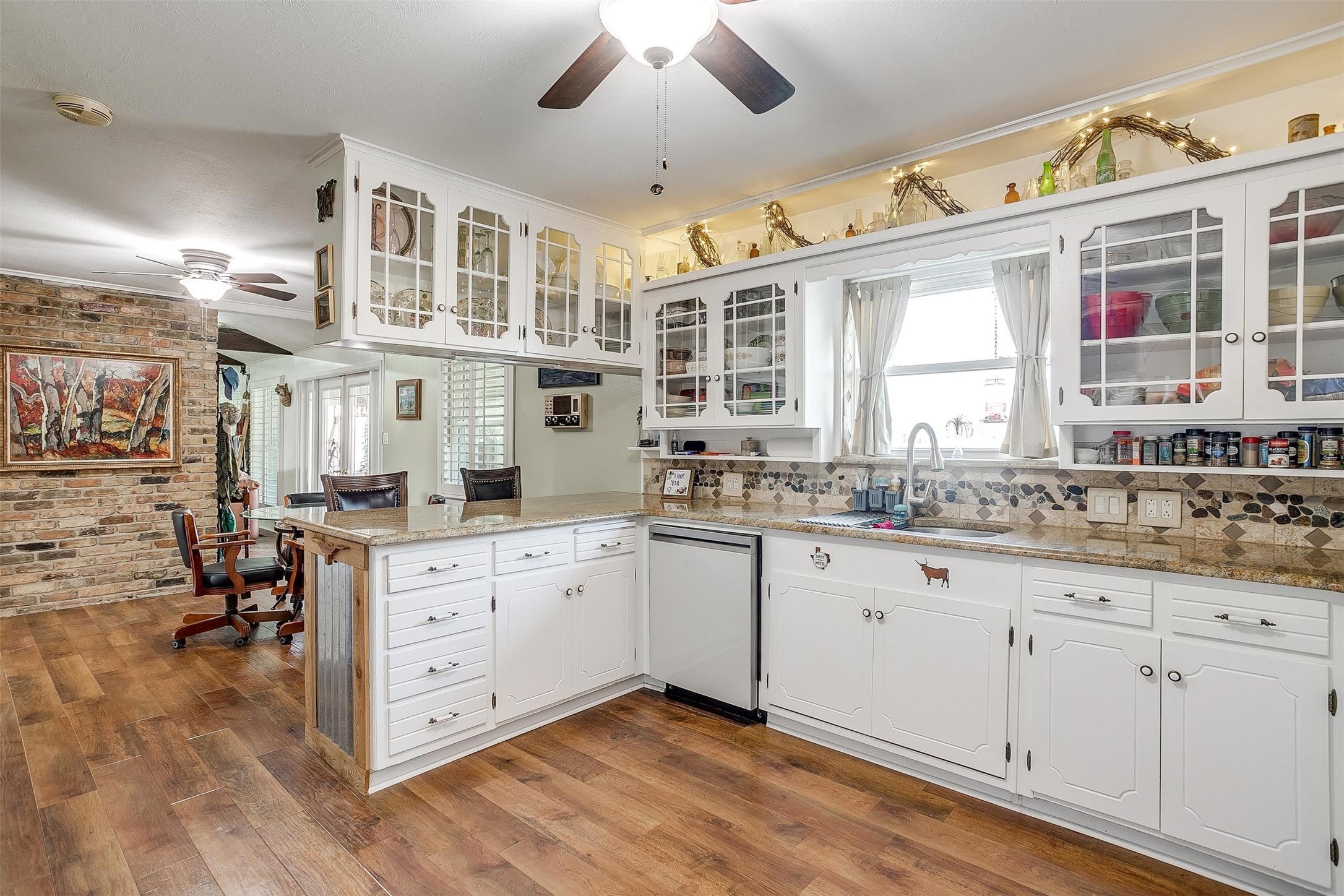 1400 Fm 1187 Crowley TX 76036