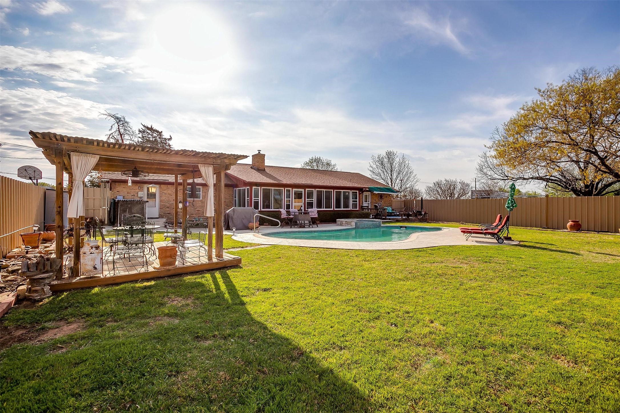 1400 Fm 1187 Crowley TX 76036