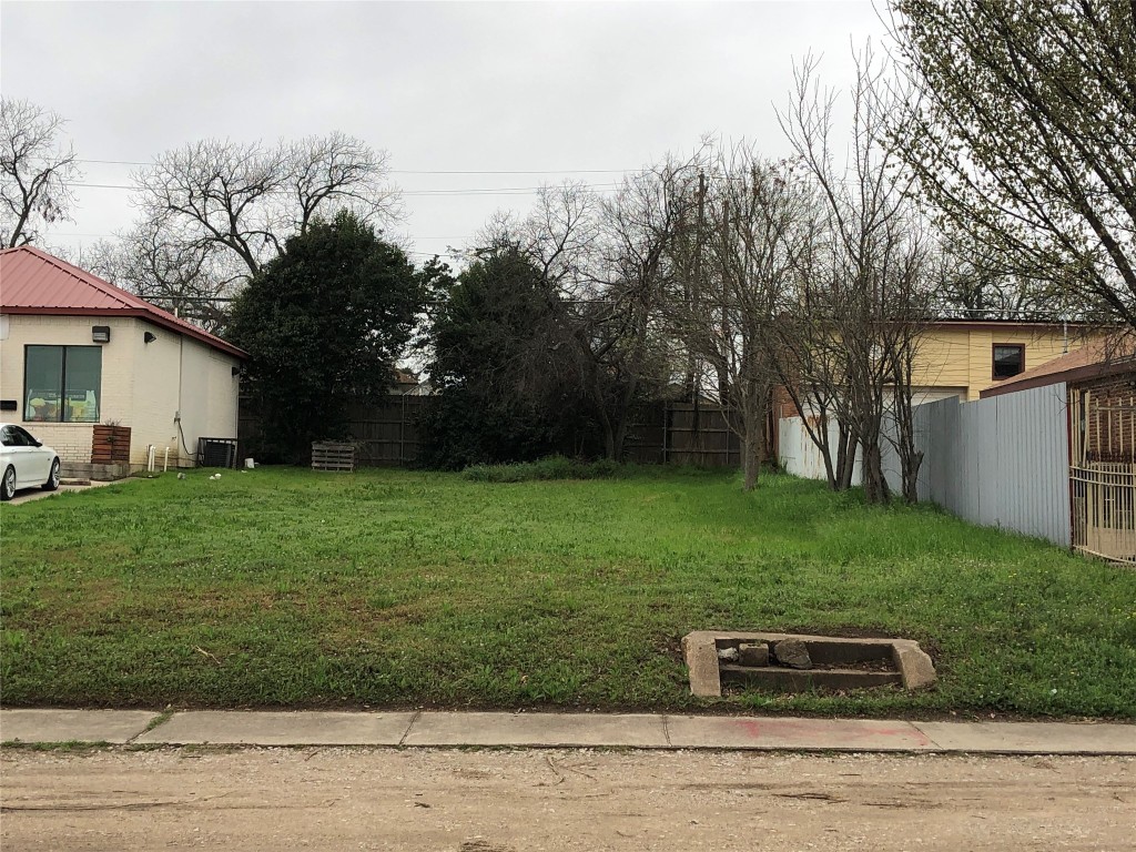 1827 S Ewing Avenue Dallas TX 75216