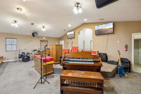 1738 Nomas Street Dallas TX 75212