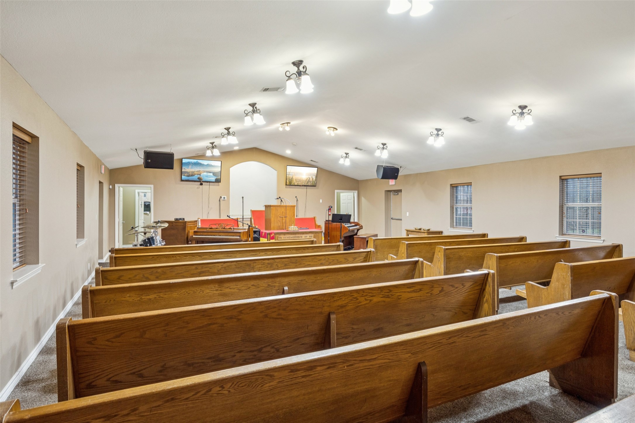 1738 Nomas Street Dallas TX 75212
