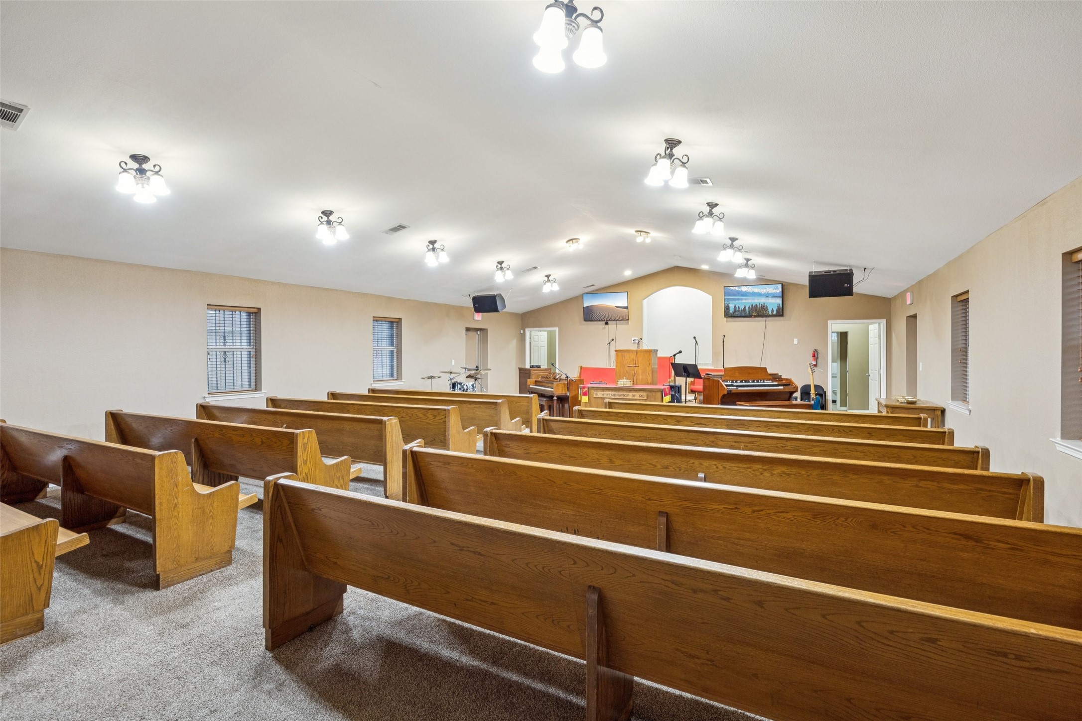1738 Nomas Street Dallas TX 75212
