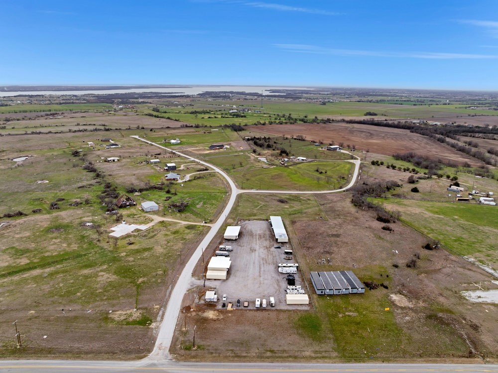 50 Love Trail Valley View TX 76272