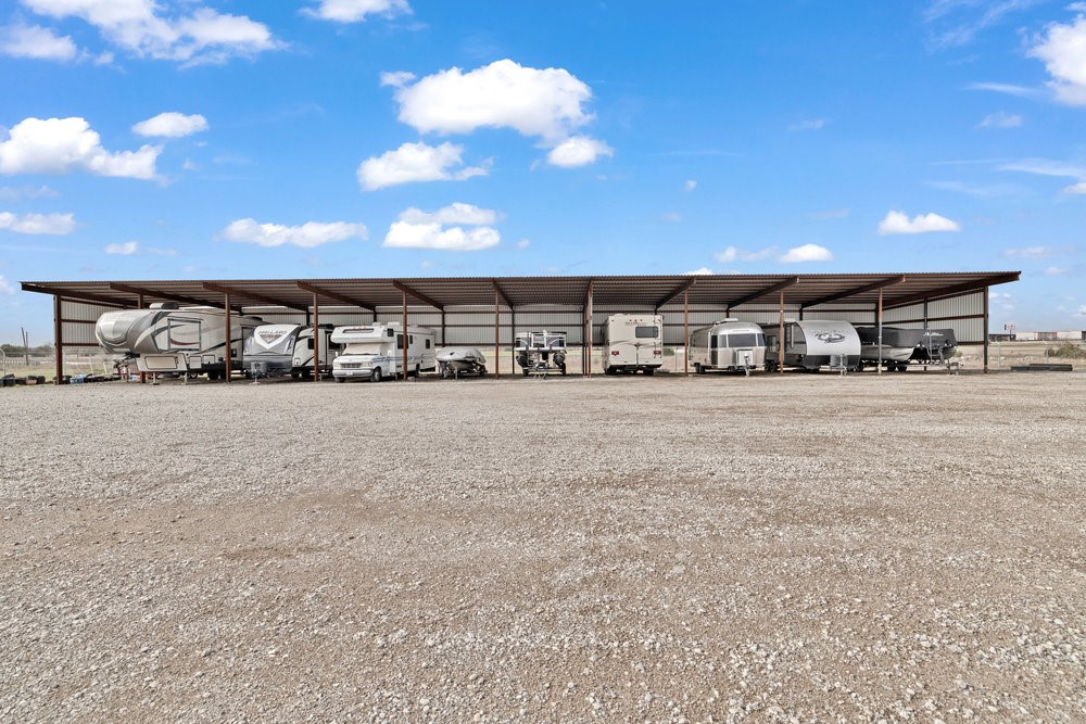 50 Love Trail Valley View TX 76272