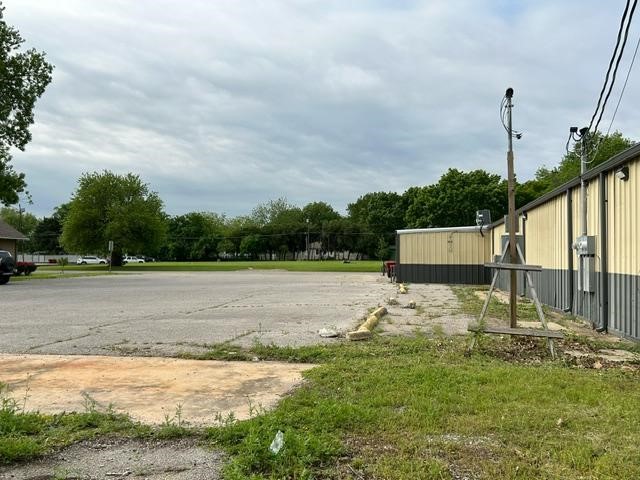 228 W Grand Street Whitewright TX 75491