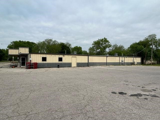 228 W Grand Street Whitewright TX 75491