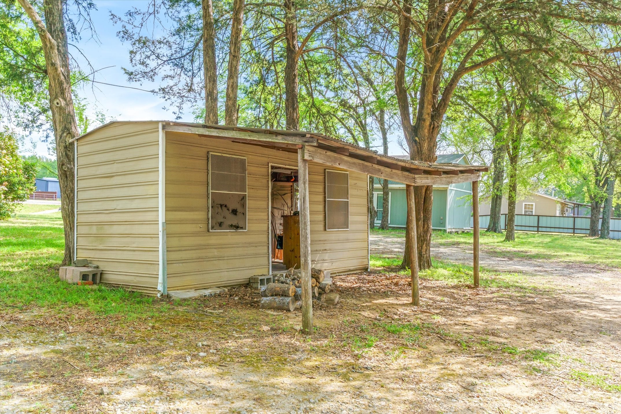 15853 State Highway 80 Edgewood TX 75117