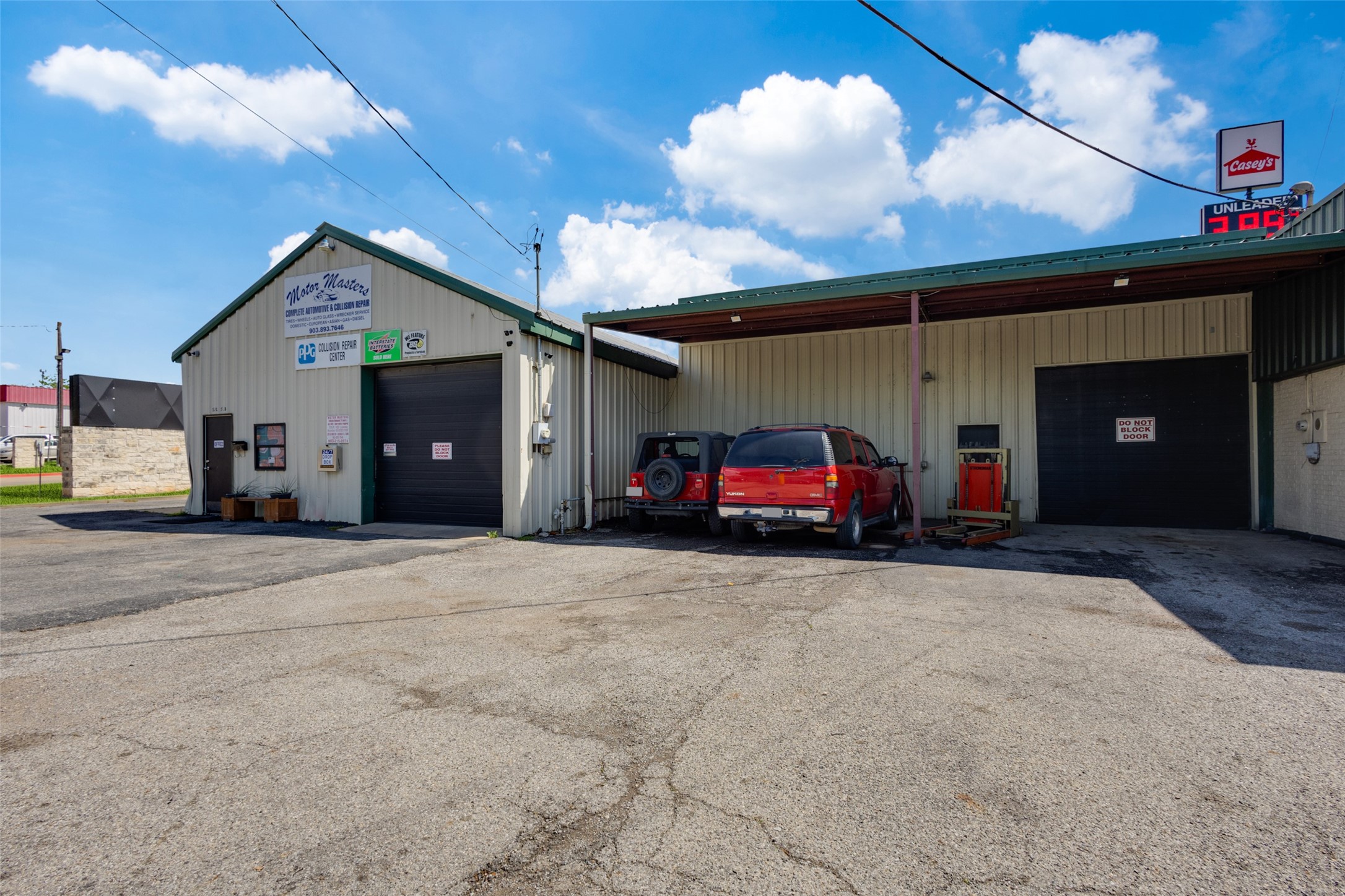 520 S Sam Rayburn Freeway Sherman TX 75090