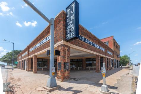 1305 S 1st Street Abilene TX 79602
