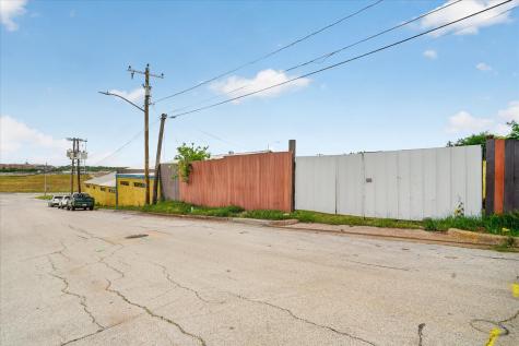 2025 E Rosedale Street Fort Worth TX 76104
