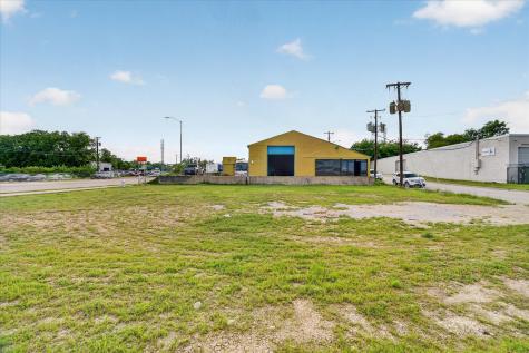 2025 E Rosedale Street Fort Worth TX 76104