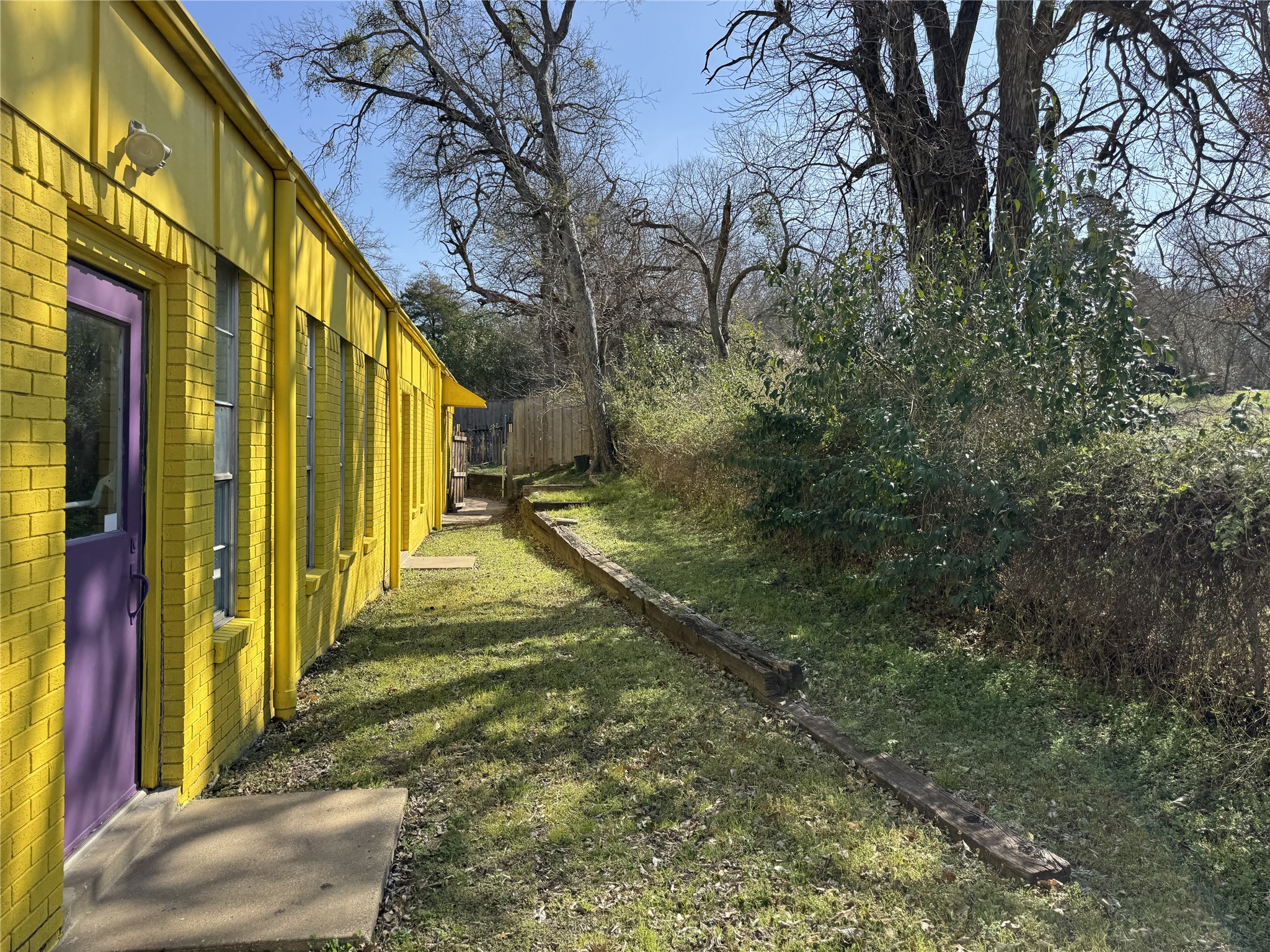 106 Barrows Lane Desoto TX 75115