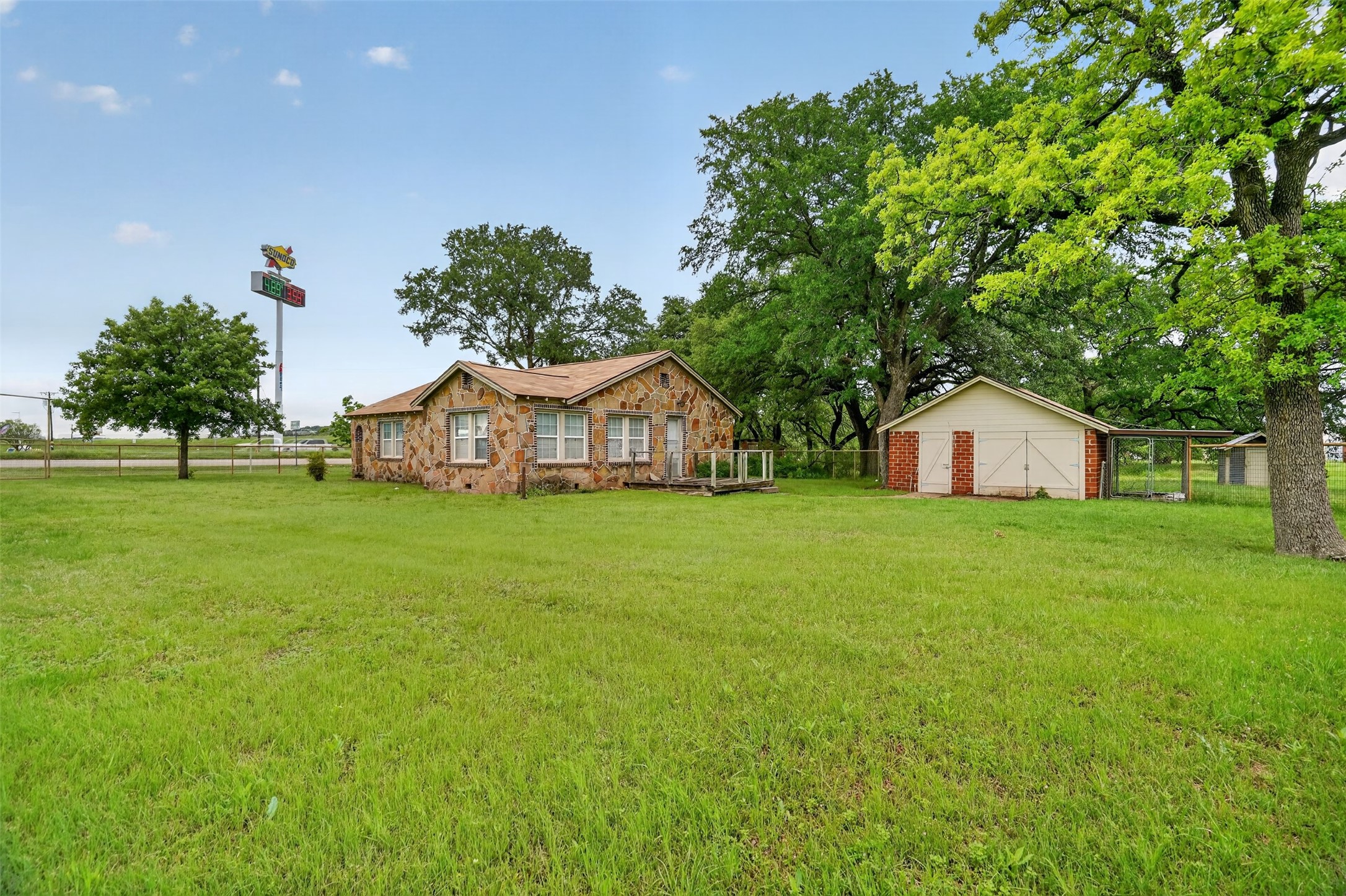 14001 Us-281 Santo TX 76472