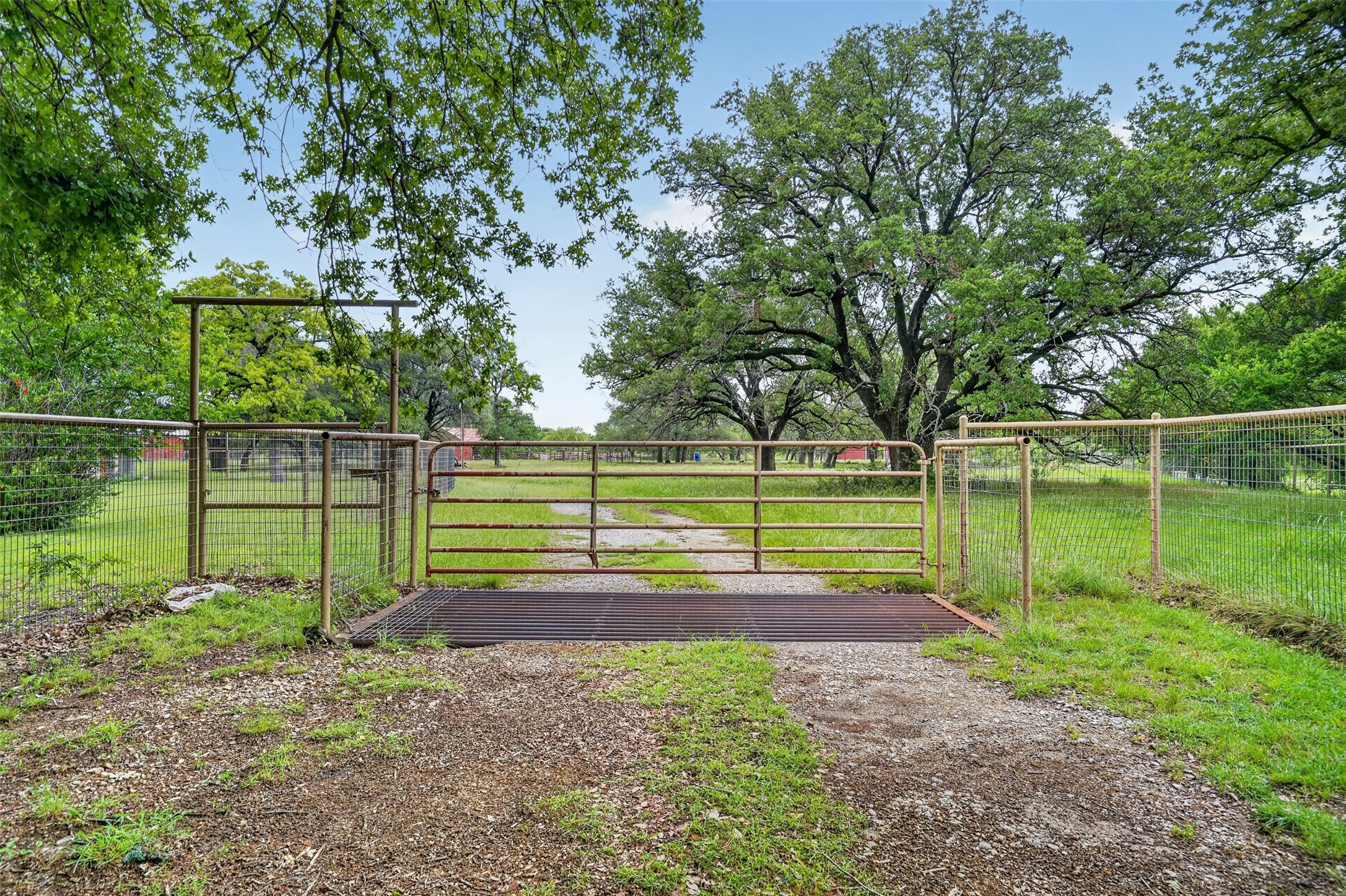 14001 Us-281 Santo TX 76472