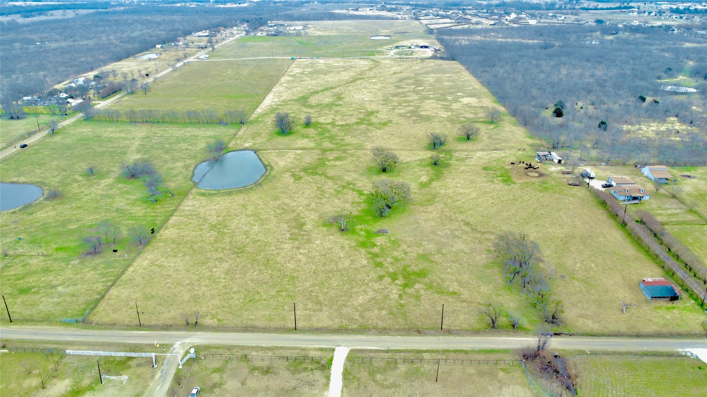 28.129 Acres. Co Road 144 Kaufman TX 75142