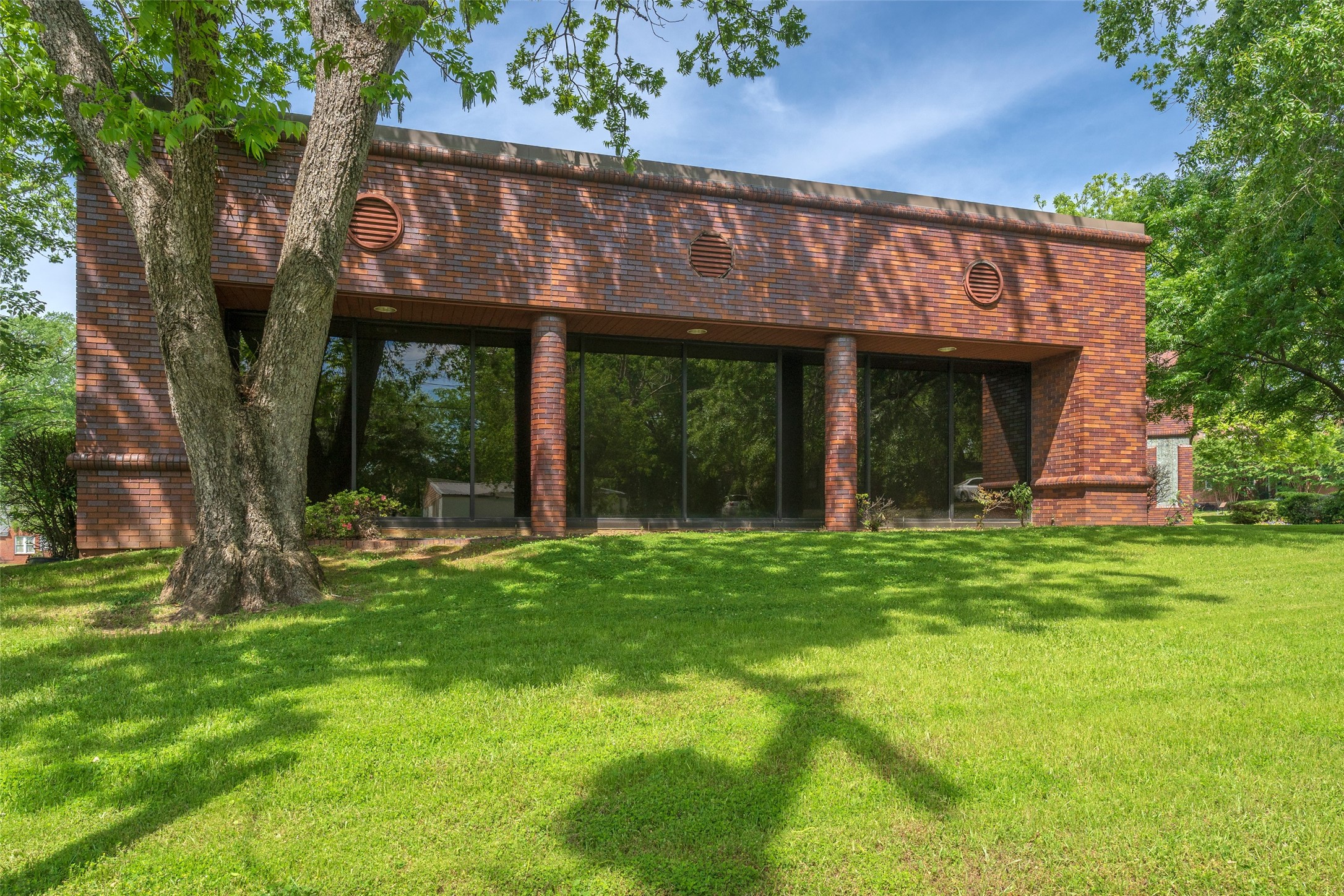 400 W Houston Marshall TX 75670