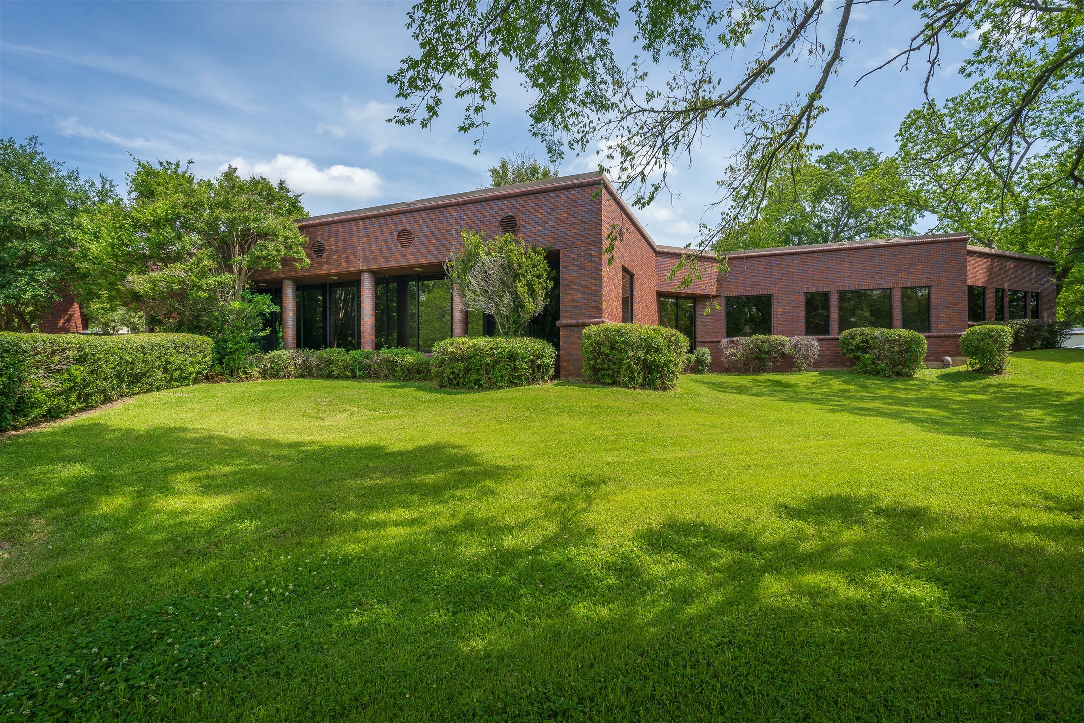400 W Houston Marshall TX 75670